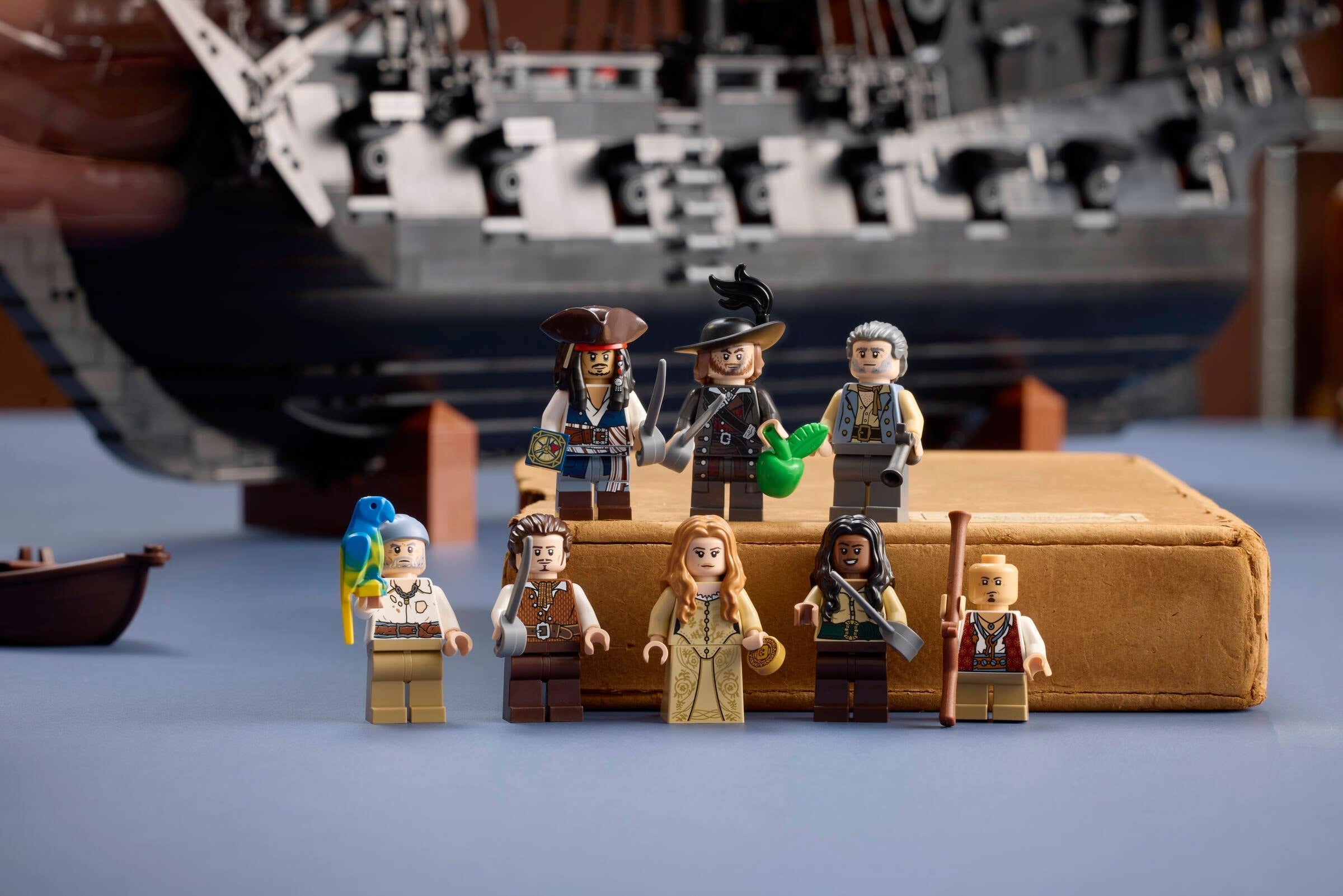 Captain Jack Sparrow's Pirate Ship 10365 | Icons | LEGO – image 4