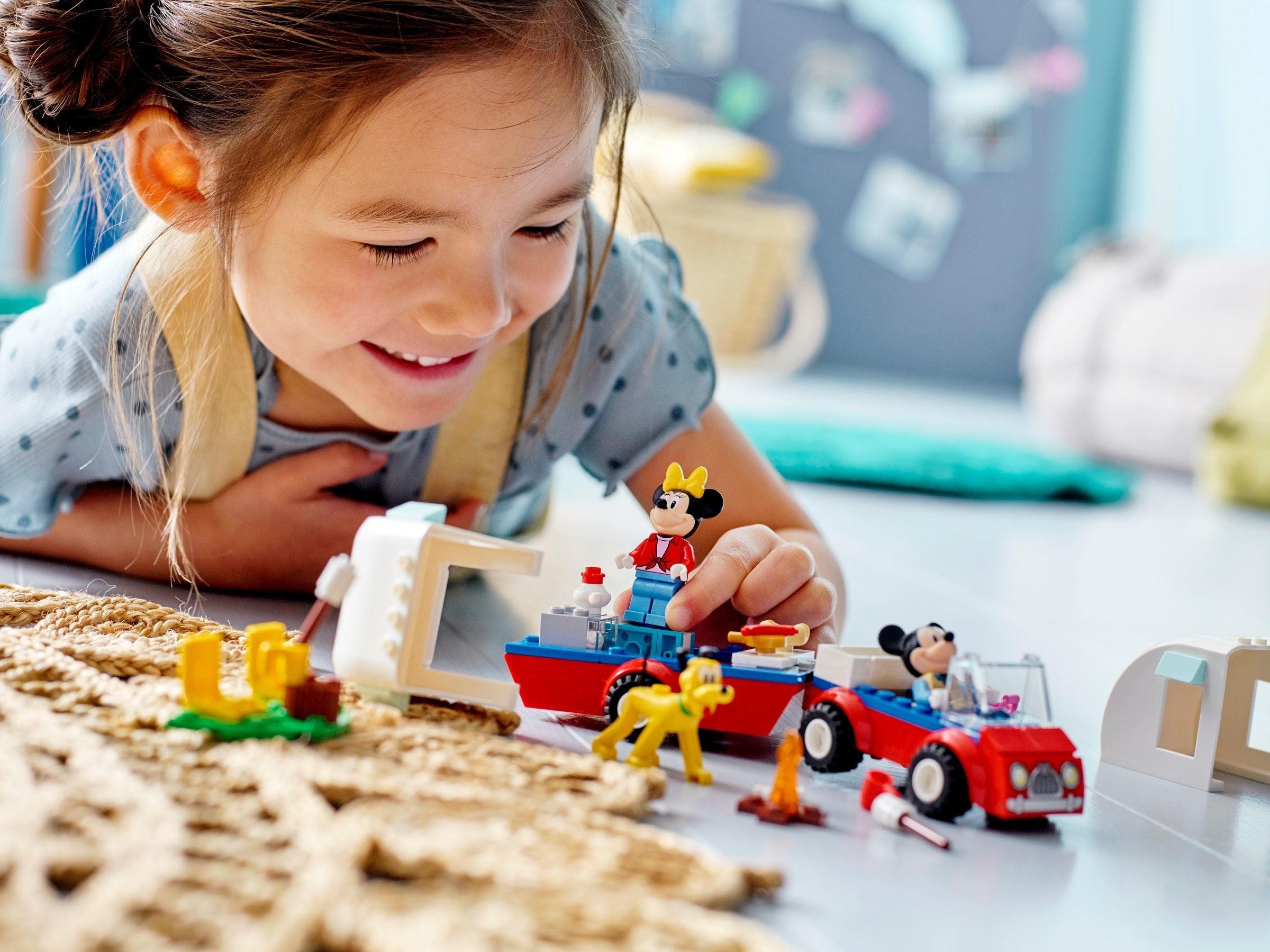 Mickey and Minnie's Camping Trip 10777 | Disney | LEGO – image 8