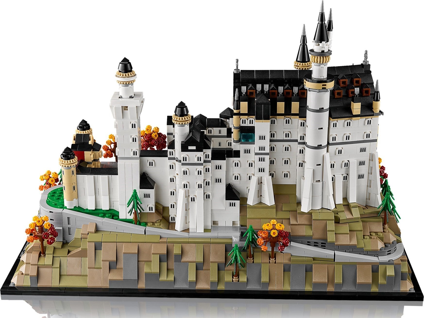 Neuschwanstein Castle 21063 | Architecture | LEGO (image 15)