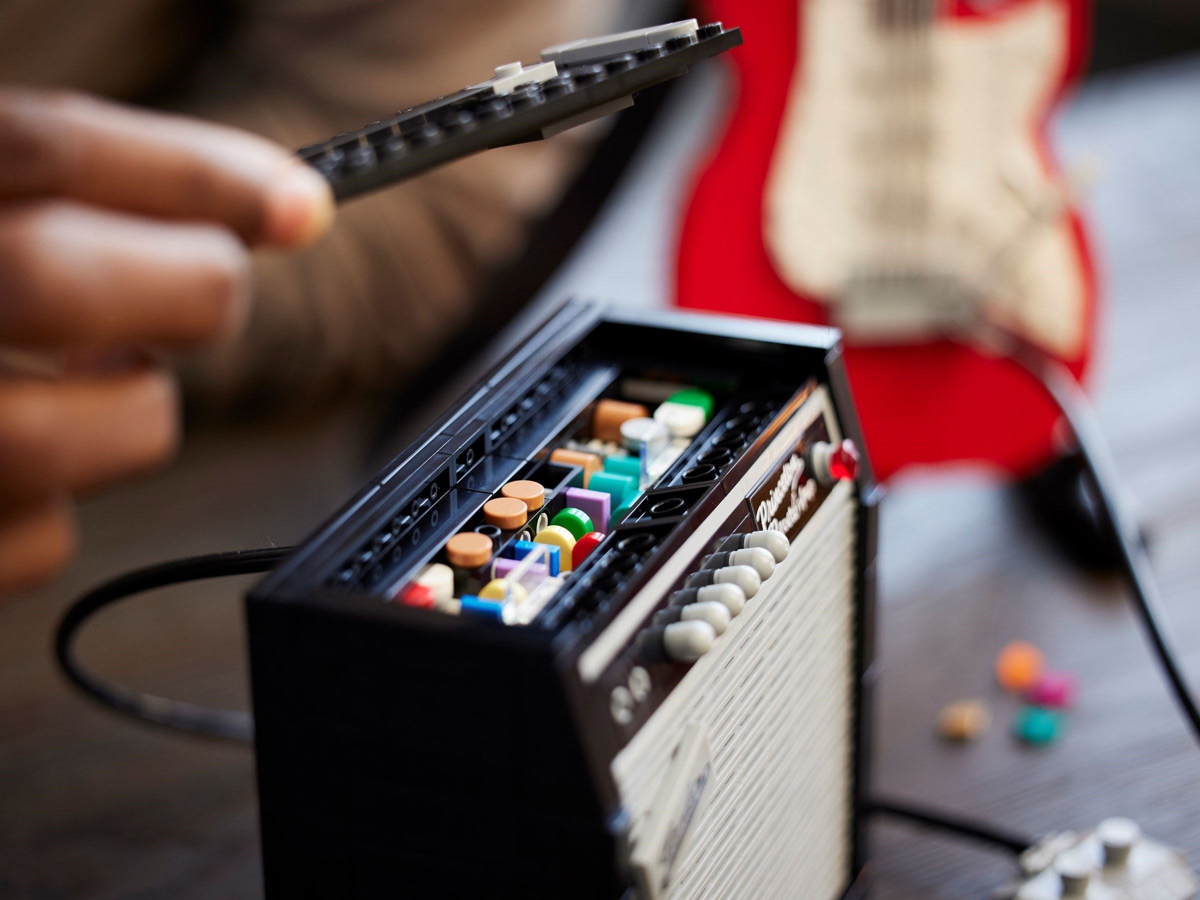 Fender Stratocaster 21329 | Ideas | LEGO – image 7