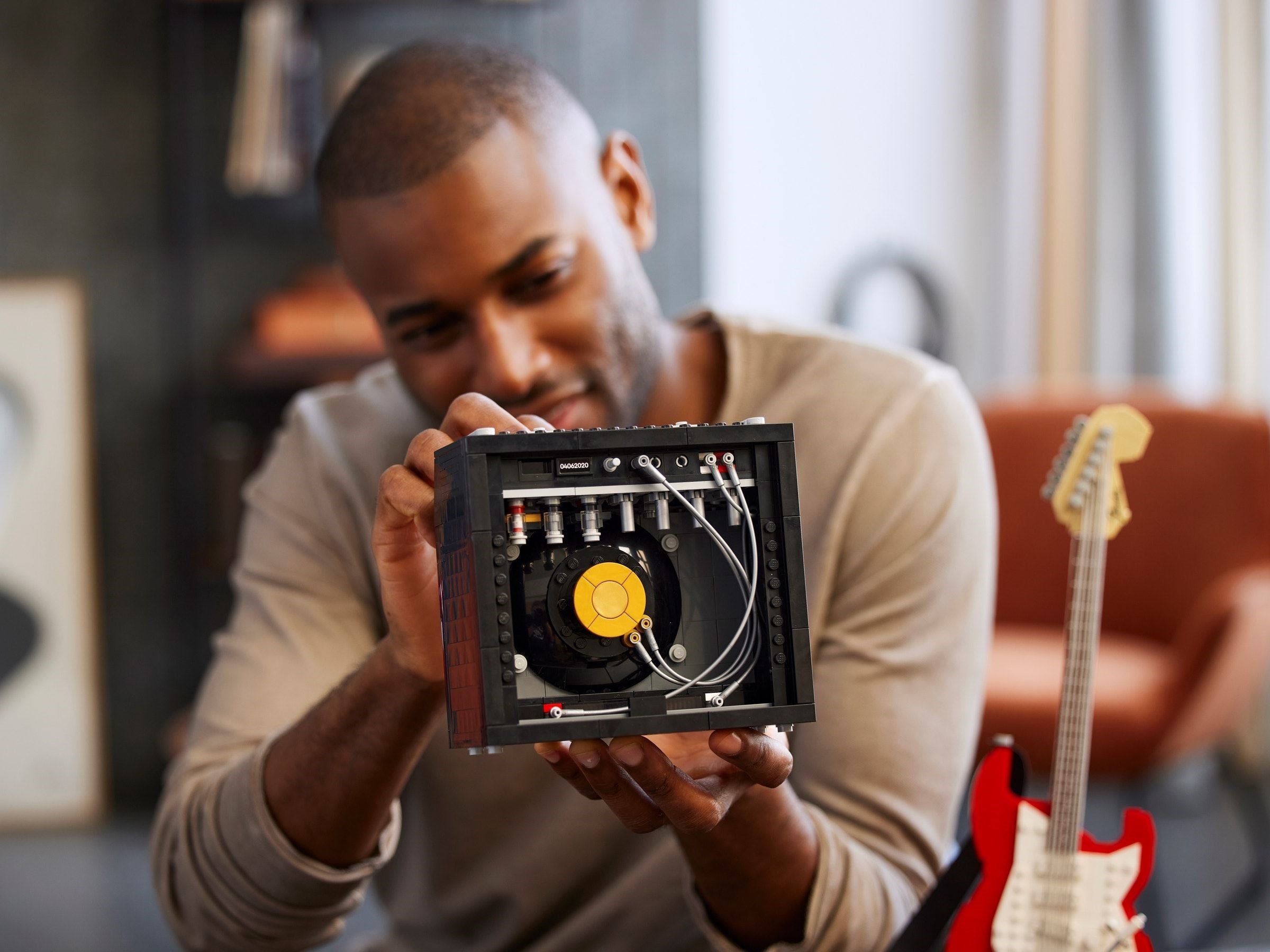 Fender Stratocaster 21329 | Ideas | LEGO – image 8