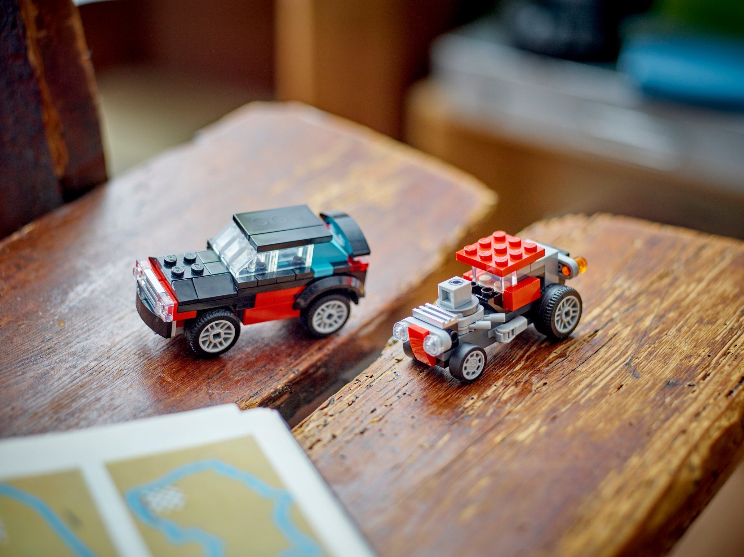 Flatbed Truck with Helicopter 31146 | Creator | LEGO (image 3)