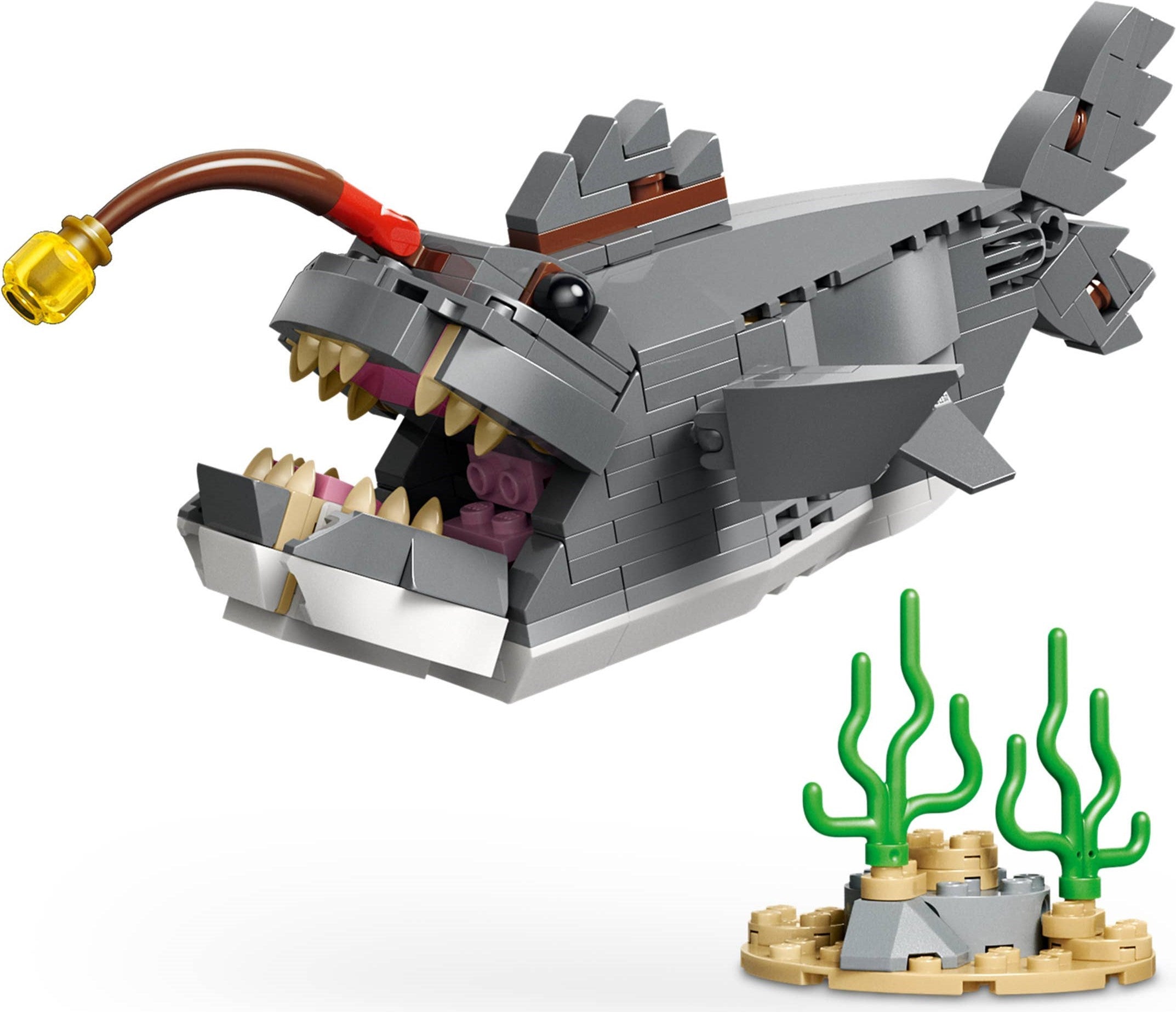 Fierce Shark with a Treasure Chest 31381 | Creator | LEGO (image 9)