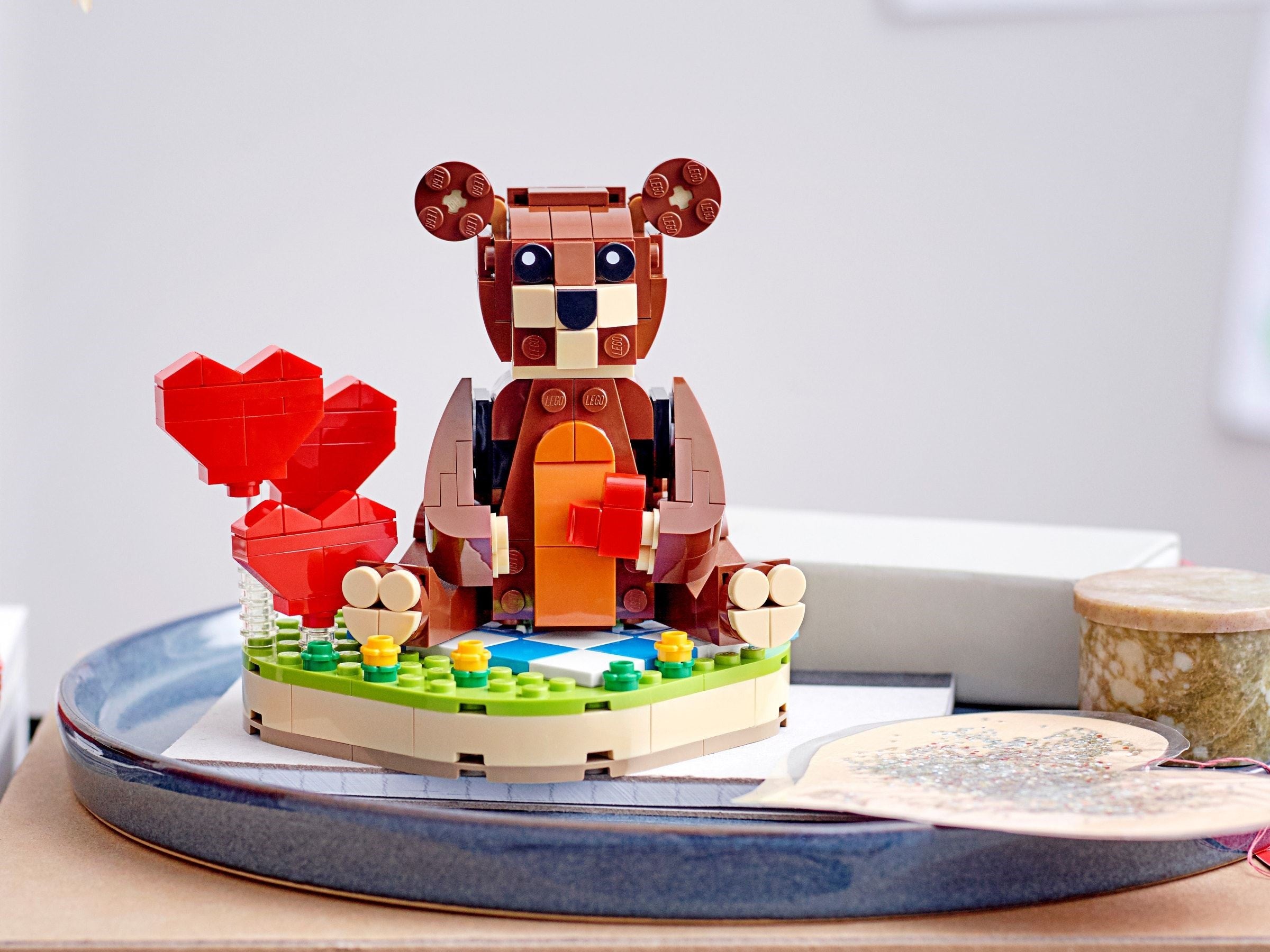 Valentine's Brown Bear 40462 | Seasonal | LEGO (image 7)
