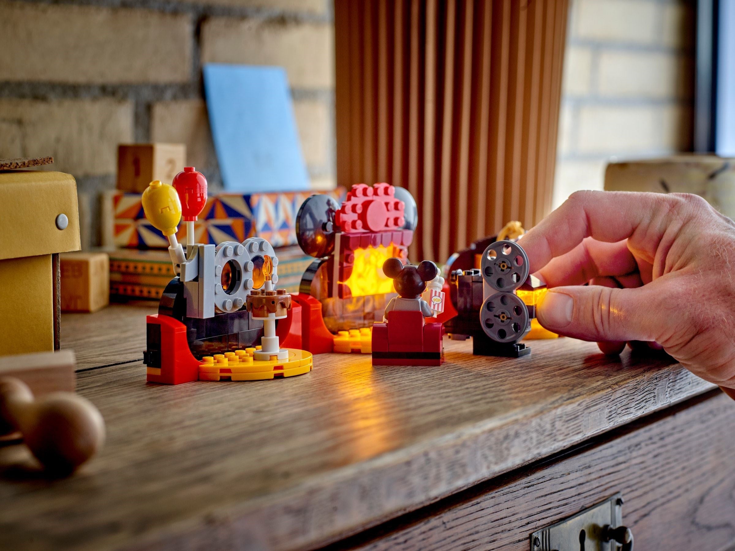 Disney 100 Years Celebration 40600 | Disney | LEGO – image 6