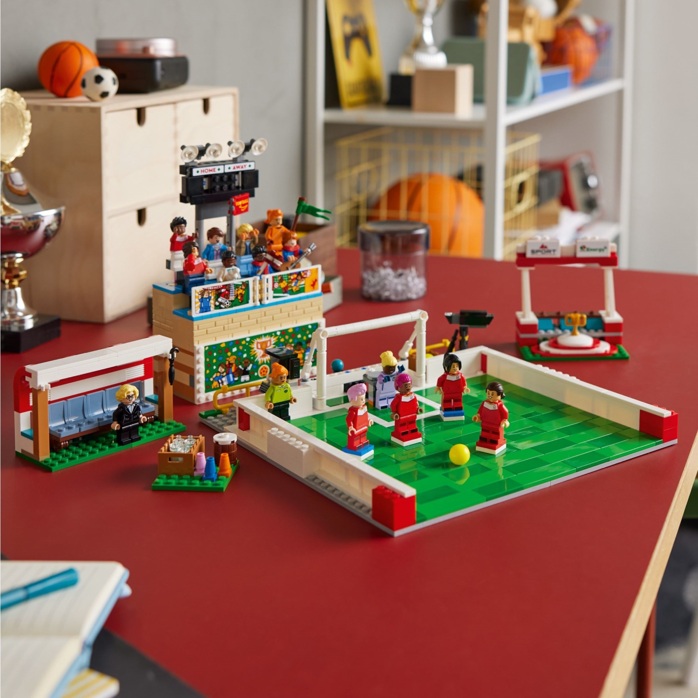Icons of Play 40634 | Miscellaneous | LEGO – image 4