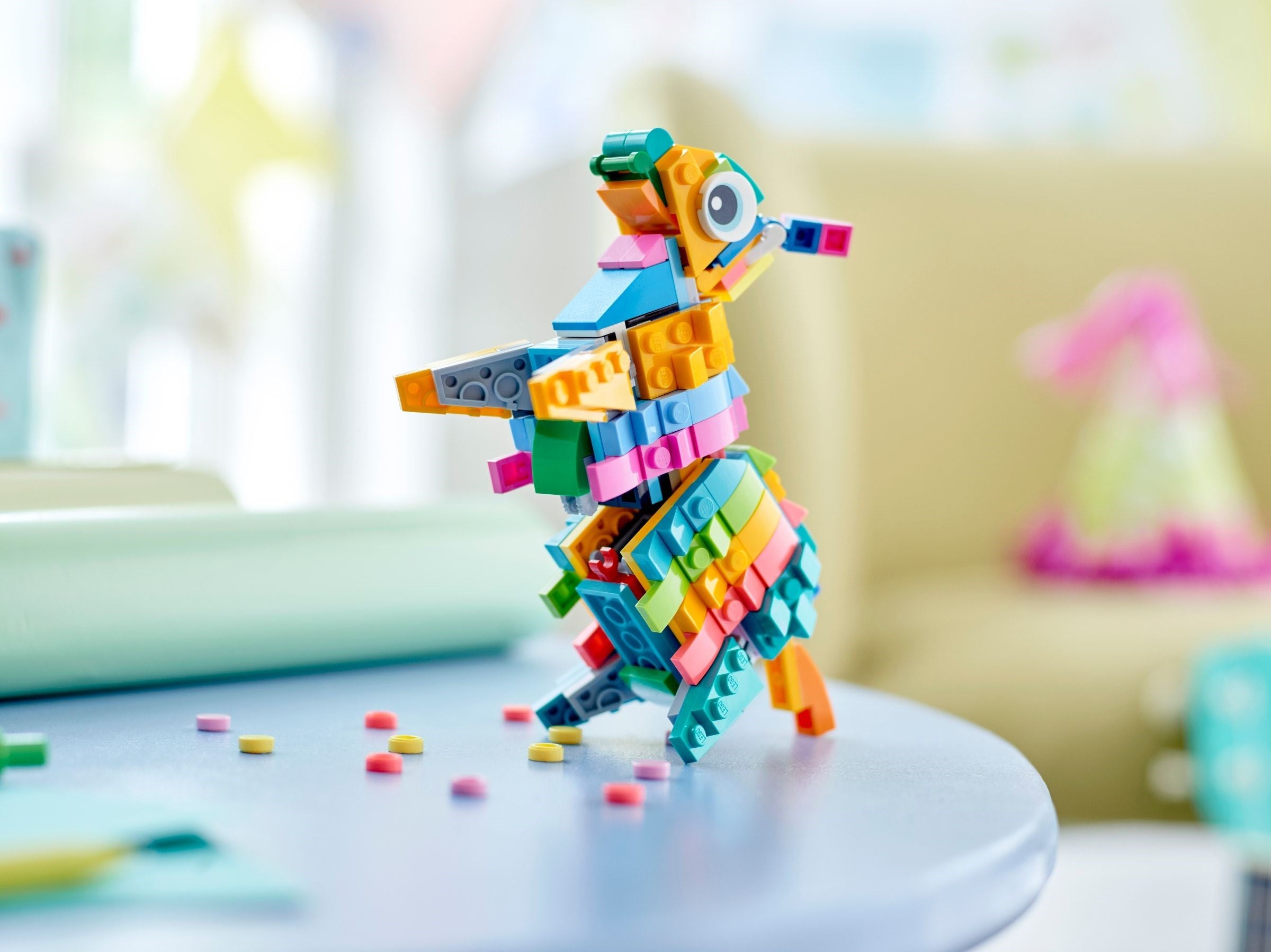 Piñata 40644 | Seasonal | LEGO – image 5