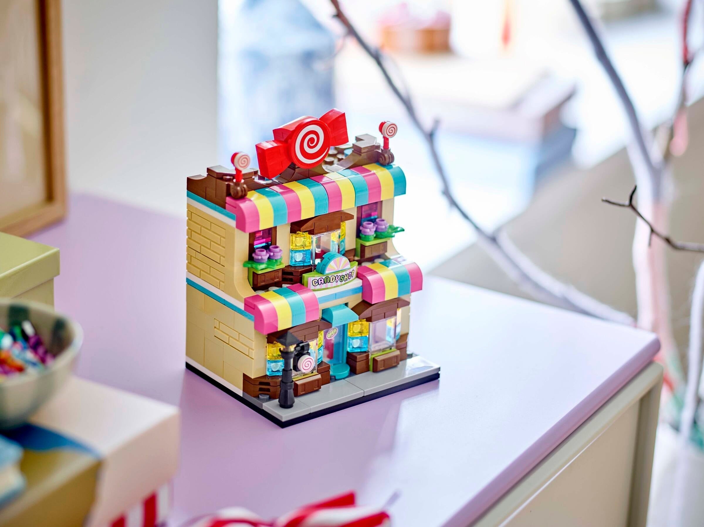 Candy Store 40692 | Promotional | LEGO – image 5