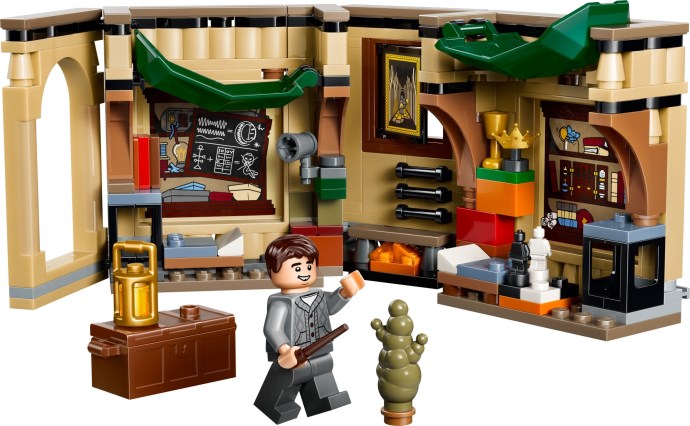 Hogwarts Castle: Room of Requirement 40770 | Harry Potter | LEGO