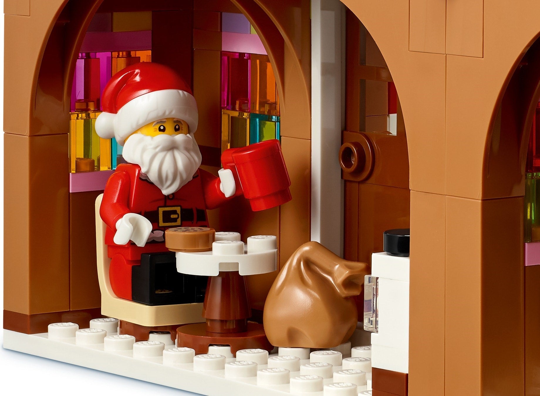 Festive Gingerbread House 40809 | Seasonal | LEGO (image 10)