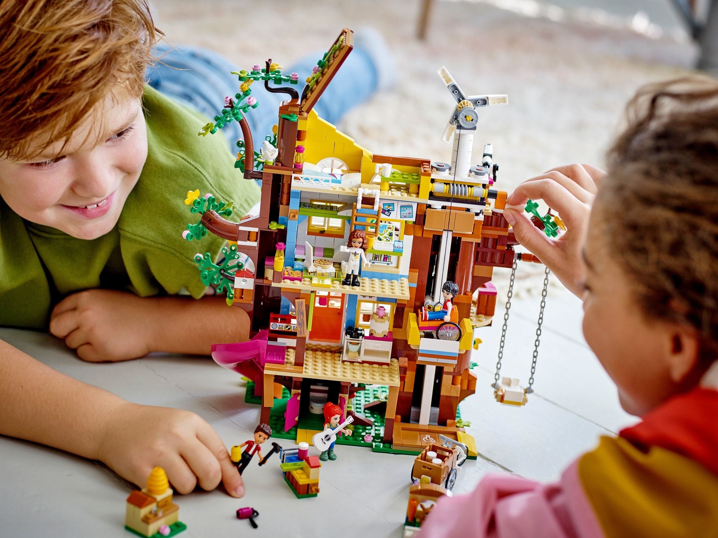 Friendship Tree House 41703 | Friends | LEGO (image 4)