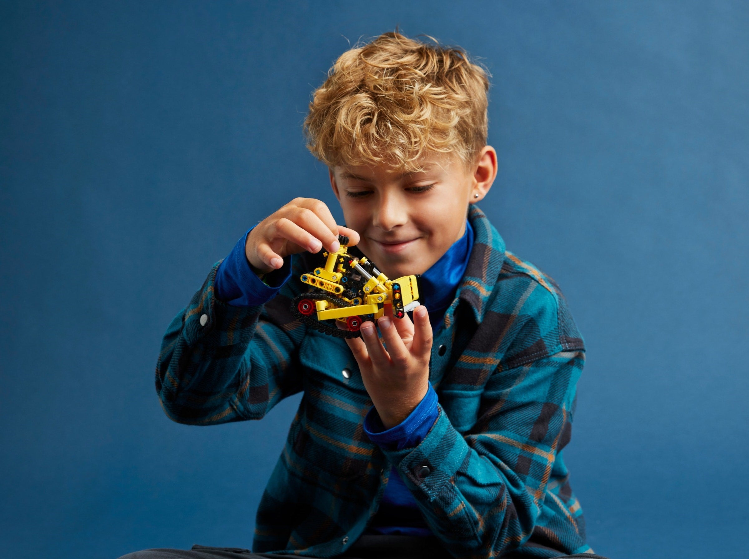 Heavy-Duty Bulldozer 42163 | Technic | LEGO – image 6