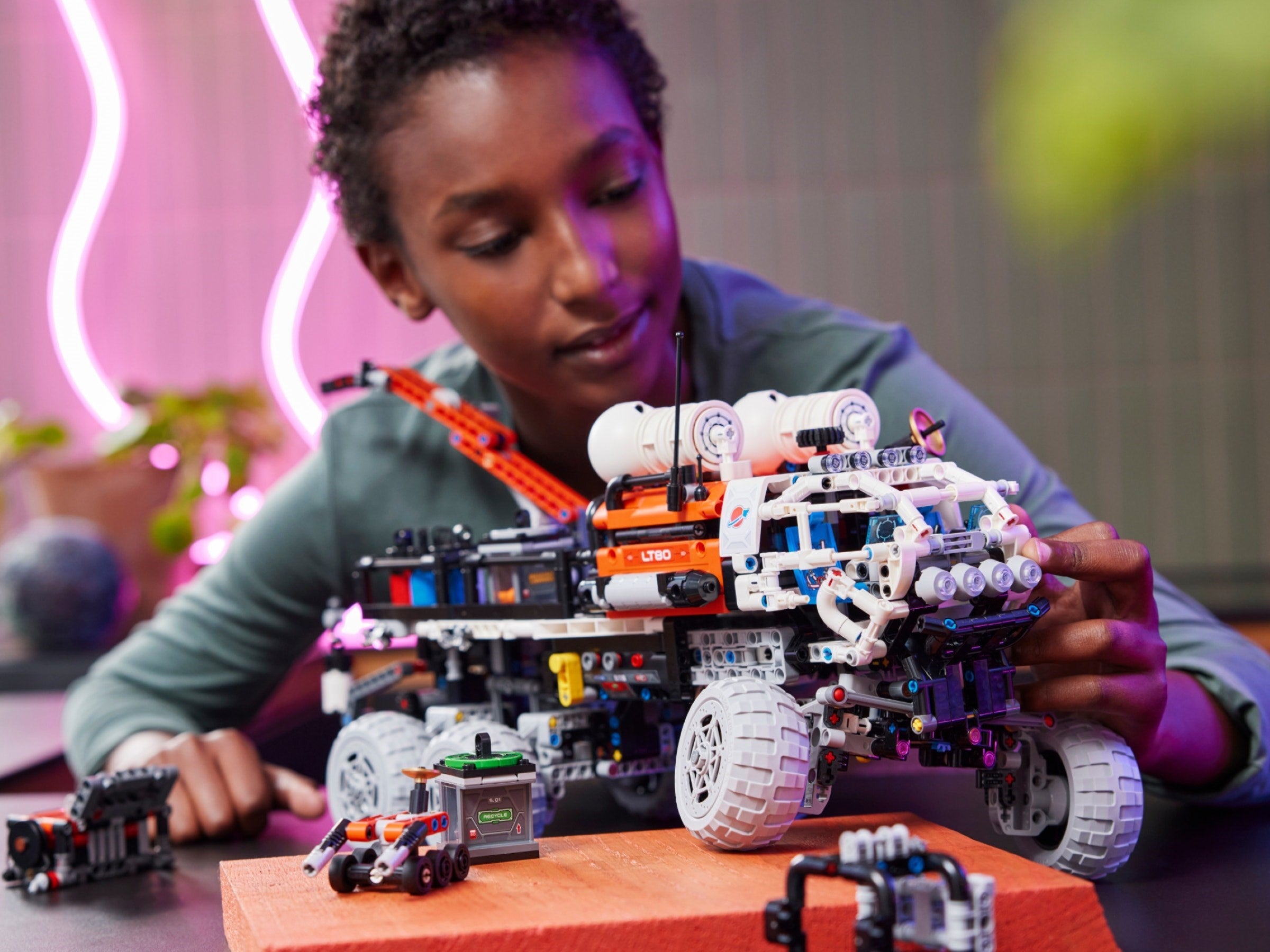 Mars Crew Exploration Rover 42180 | Technic | LEGO – image 7