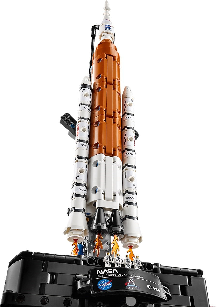 NASA Artemis Space Launch System Rocket 42221 | Technic | LEGO – image 9