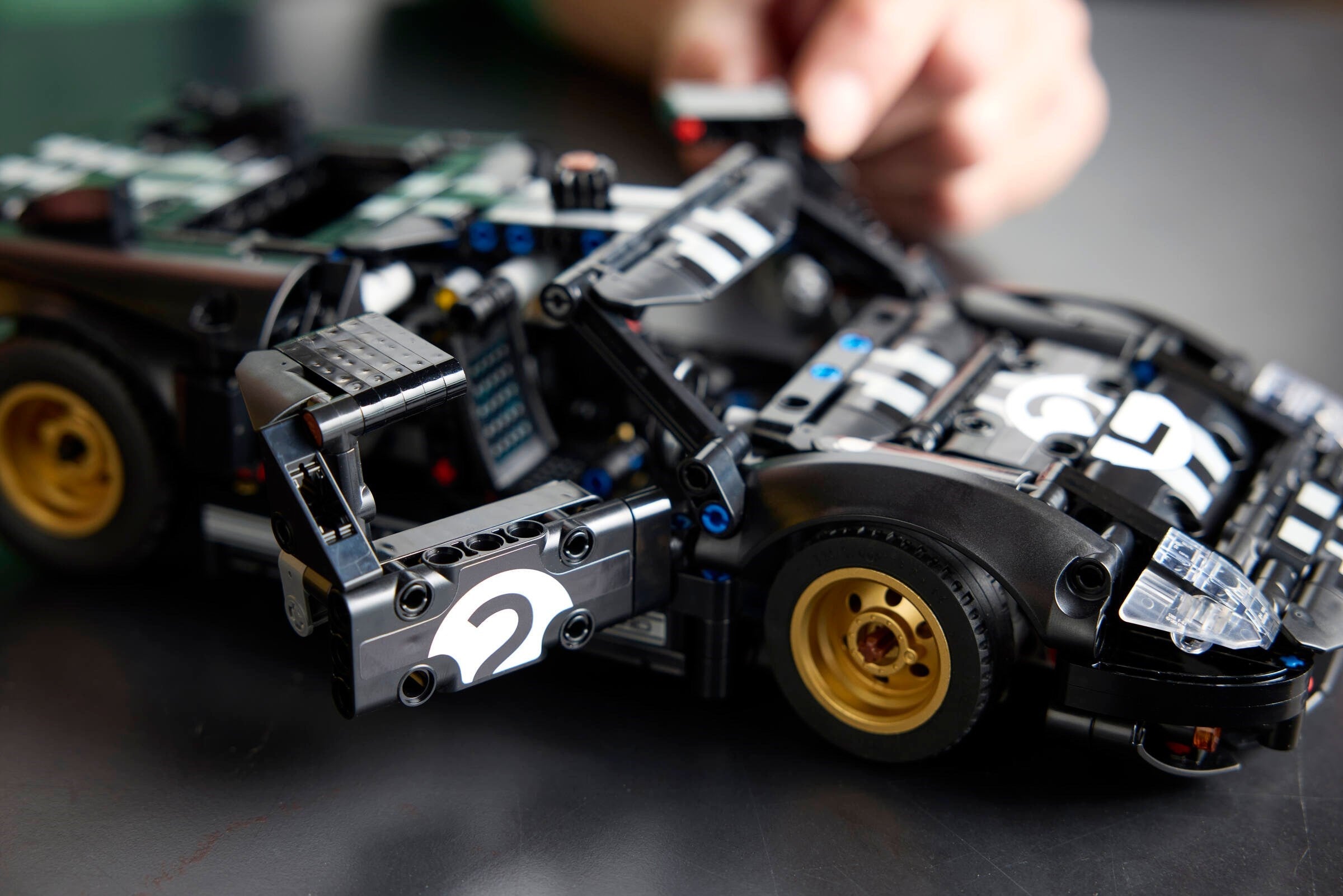 1966 Ford GT40 MKII 42223 | Technic | LEGO (image 7)