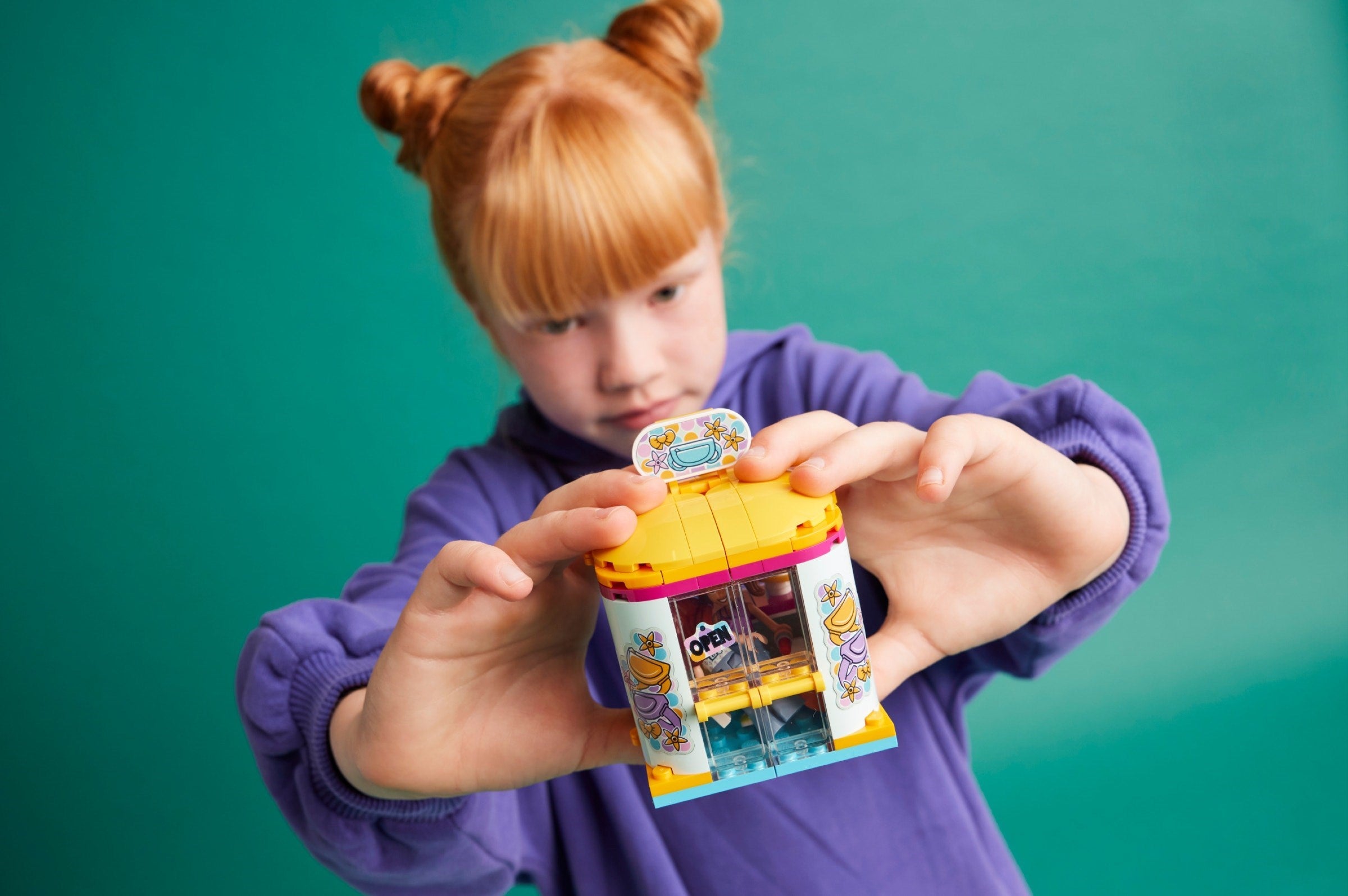 Tiny Accessories Store 42608 | Friends | LEGO (image 4)