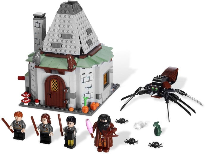 Hagrid's Hut 4738 | Harry Potter | LEGO
