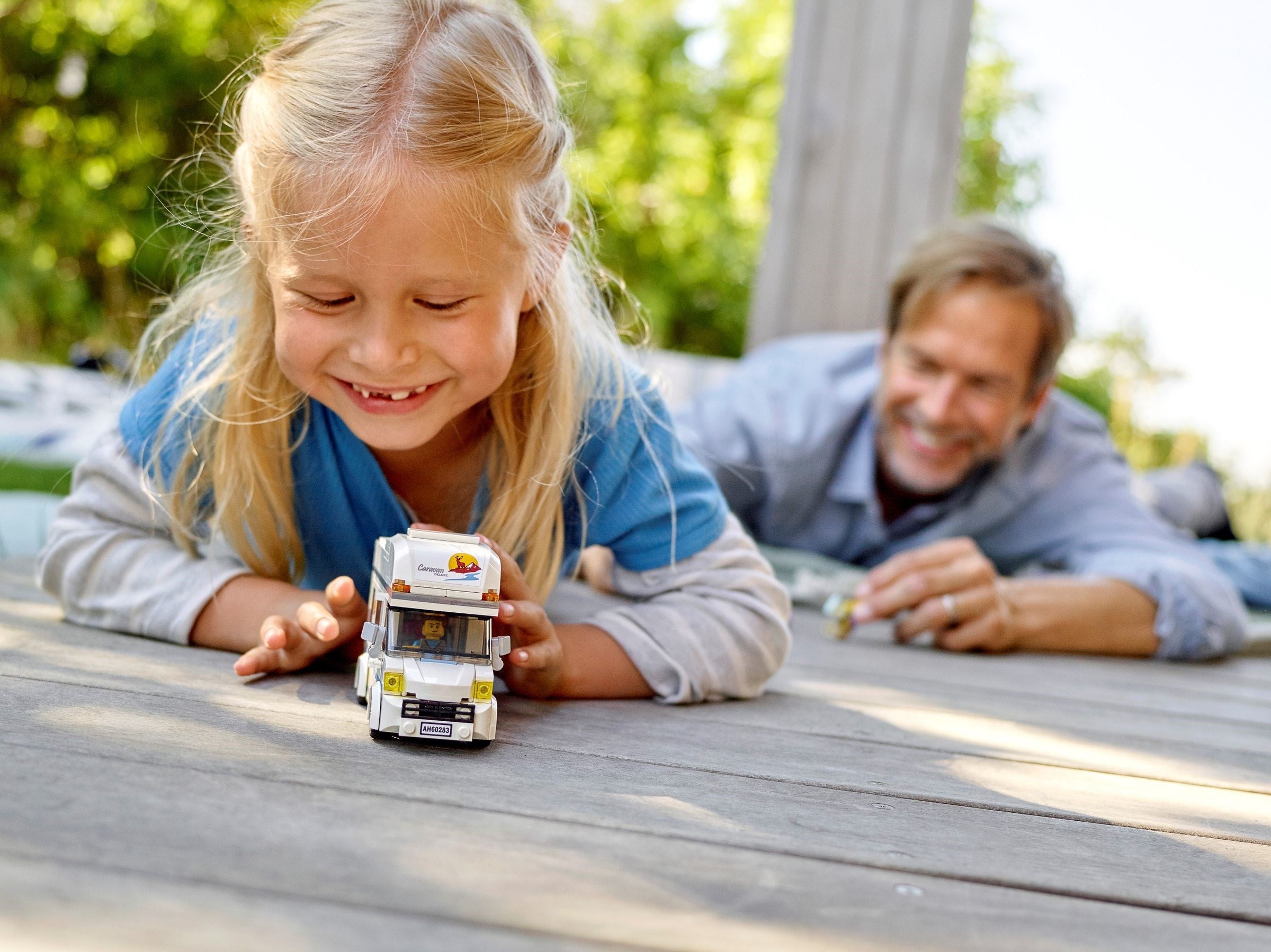 Holiday Camper Van 60283 | City | LEGO – image 3