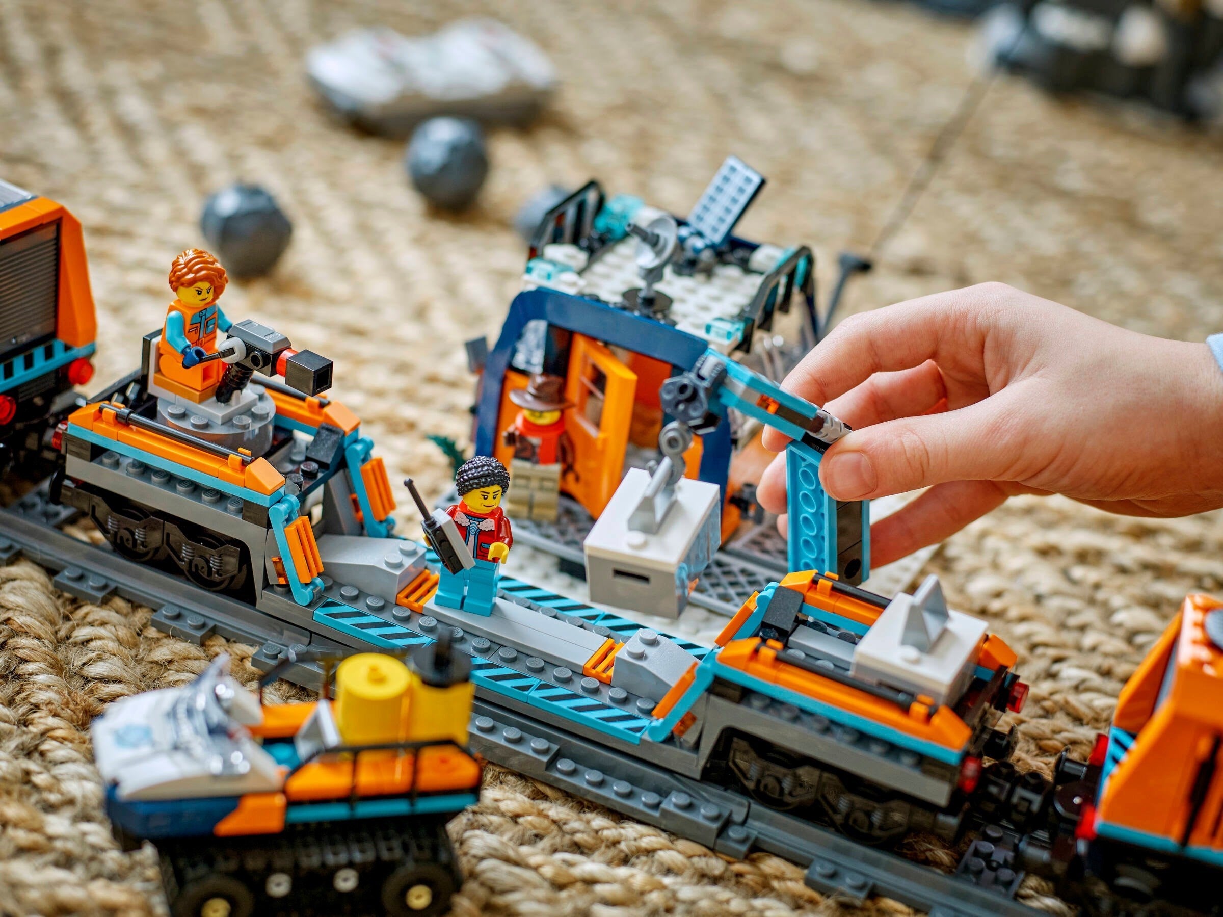 Explorer Train 60470 | City | LEGO – image 7