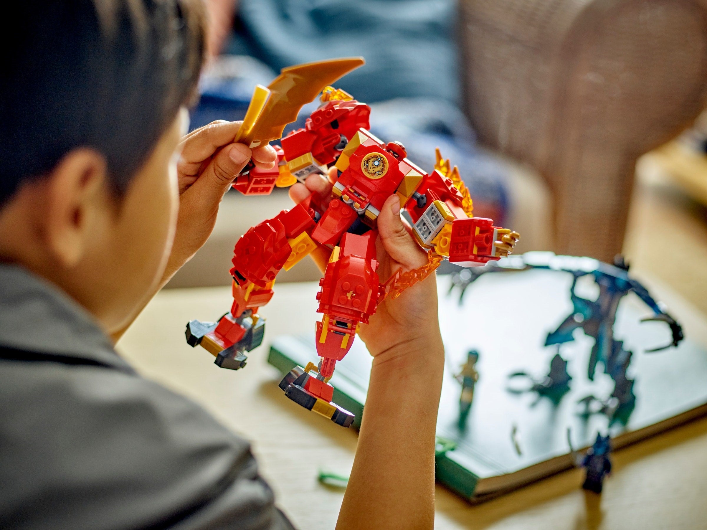 Kai's Elemental Fire Mech 71808 | Ninjago | LEGO – image 6