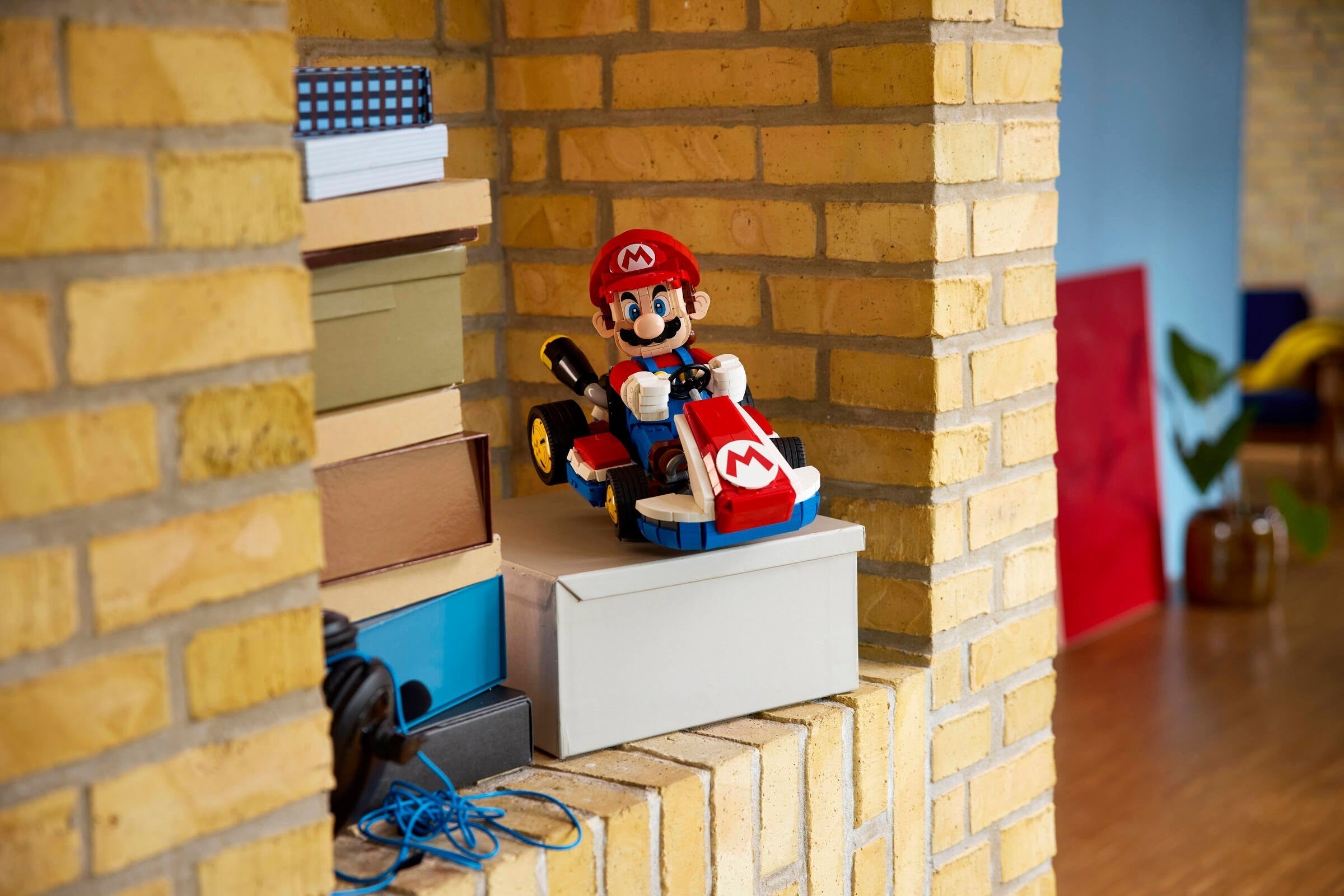 Mario Kart - Mario & Standard Kart 72037 | Super Mario | LEGO – image 8