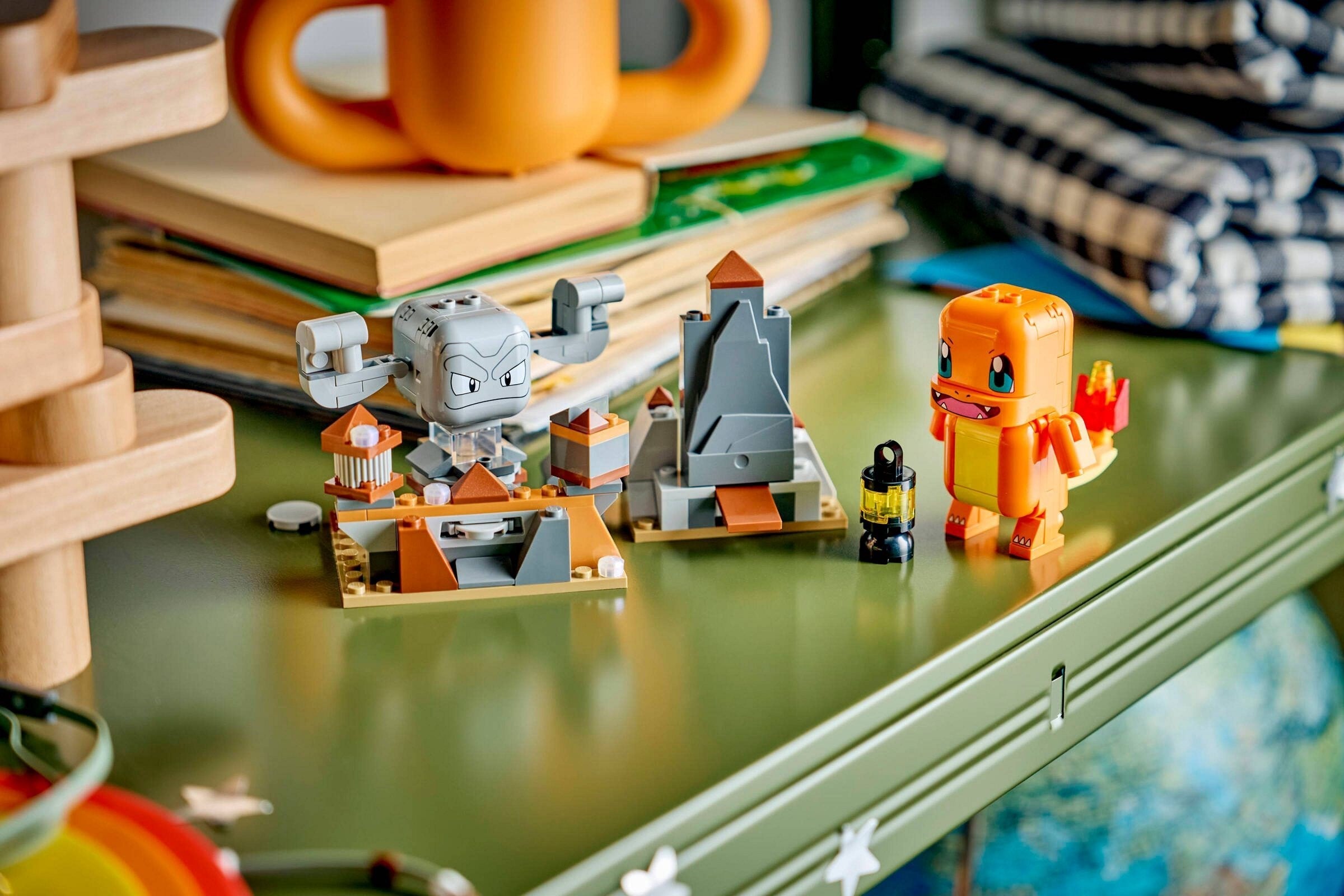 Charmander and Geodude's Cavern Clash 72157 | Pokémon | LEGO (image 9)