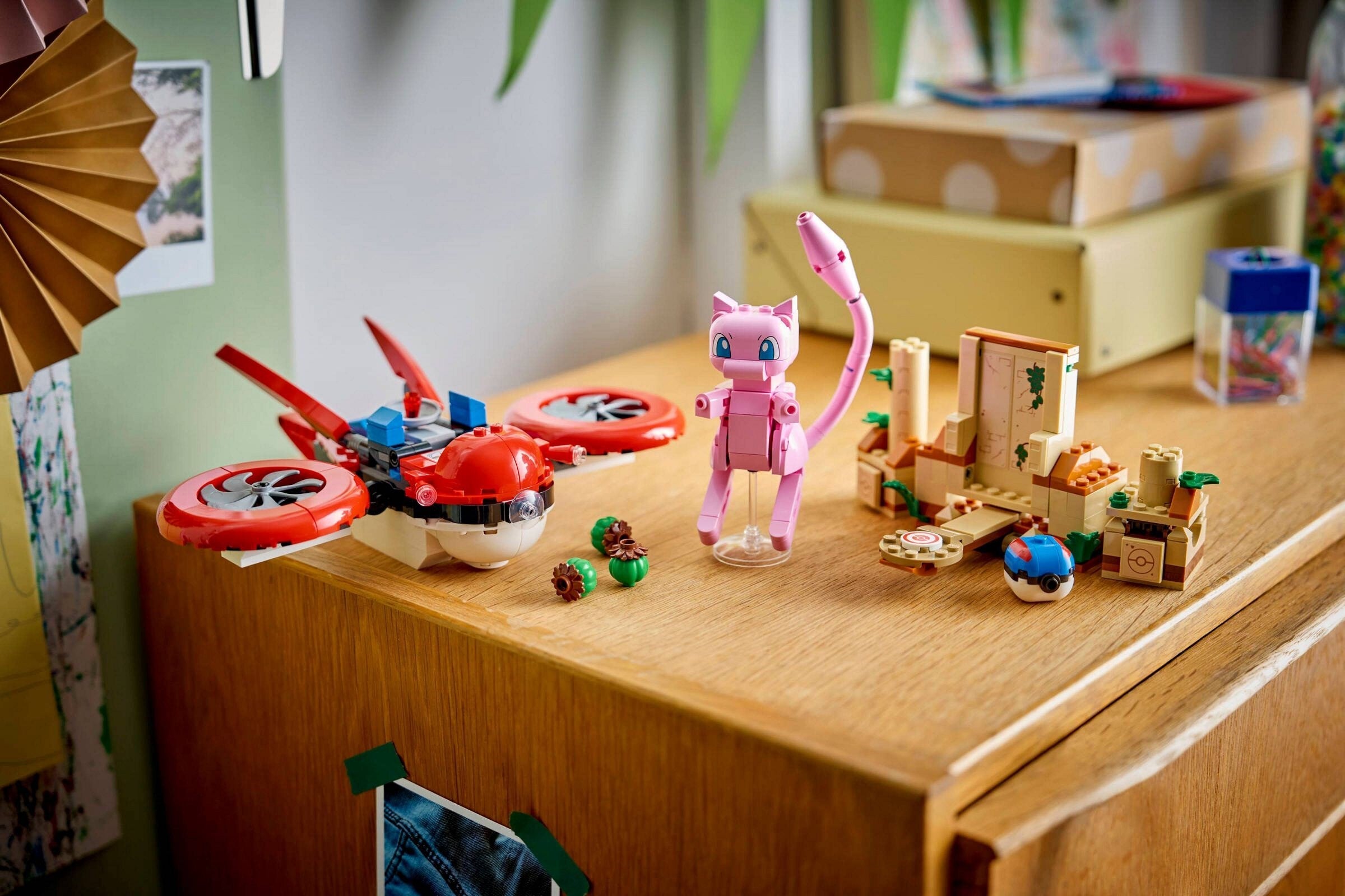 Drone Search for Mythical Mew 72161 | Pokémon | LEGO (image 13)