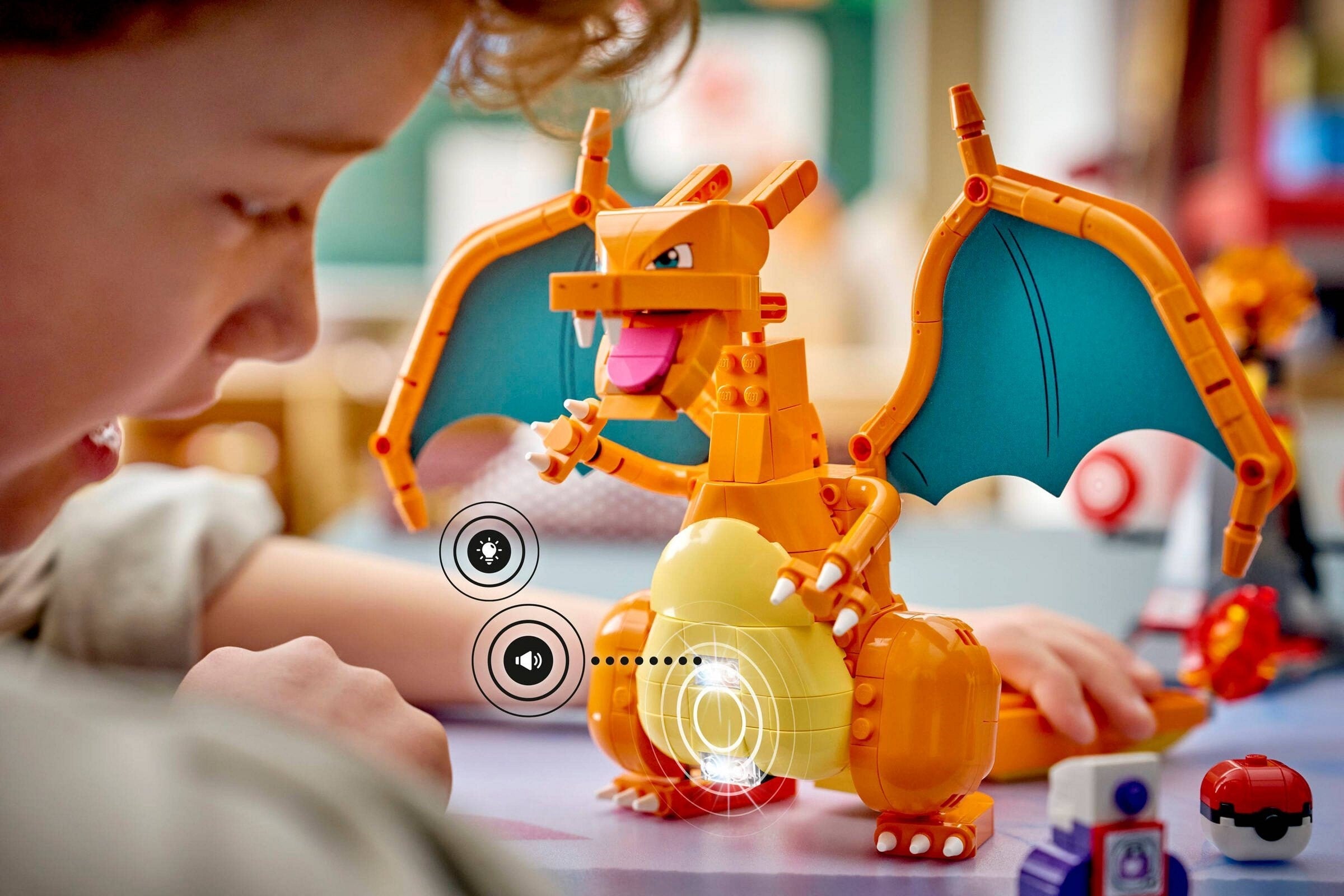 Charizard vs. Jolteon Ultimate Battle 72167 | Pokémon | LEGO (image 10)