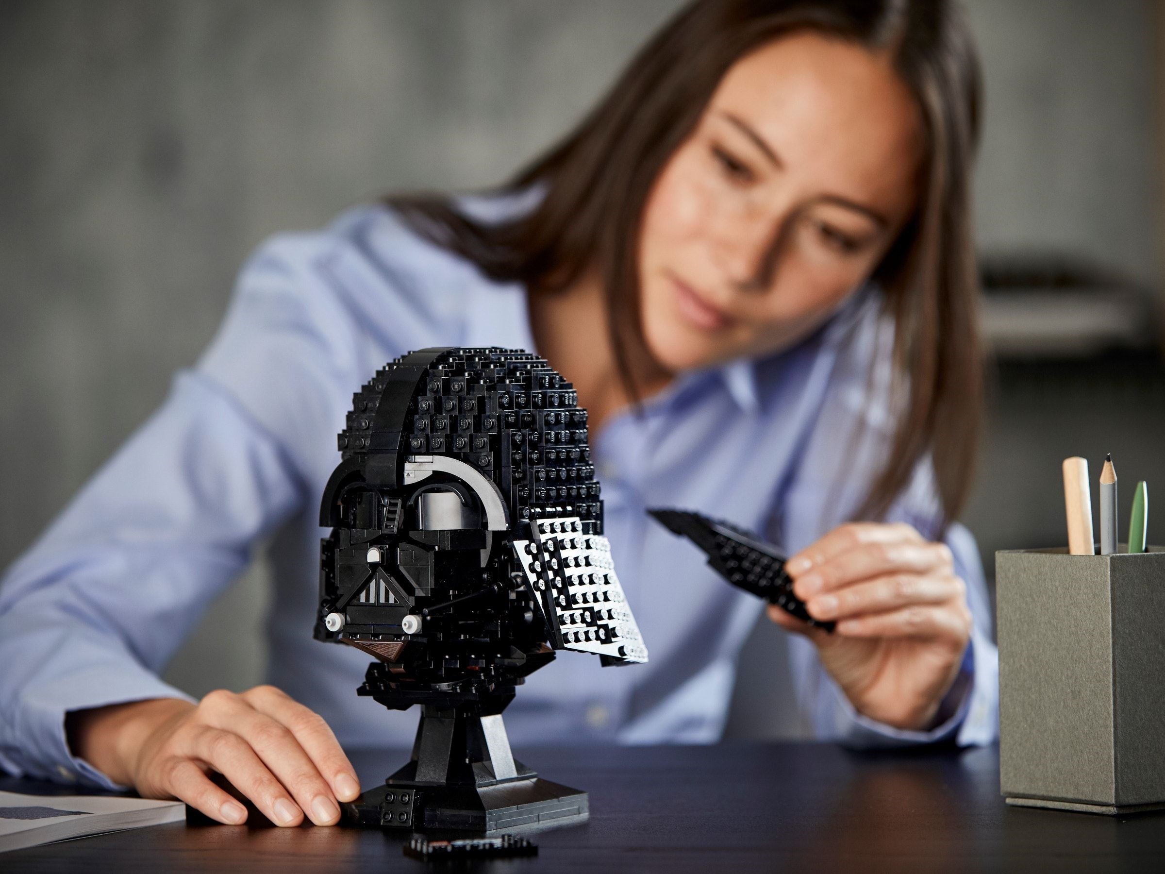 Darth Vader Helmet 75304 | Star Wars | LEGO – image 4