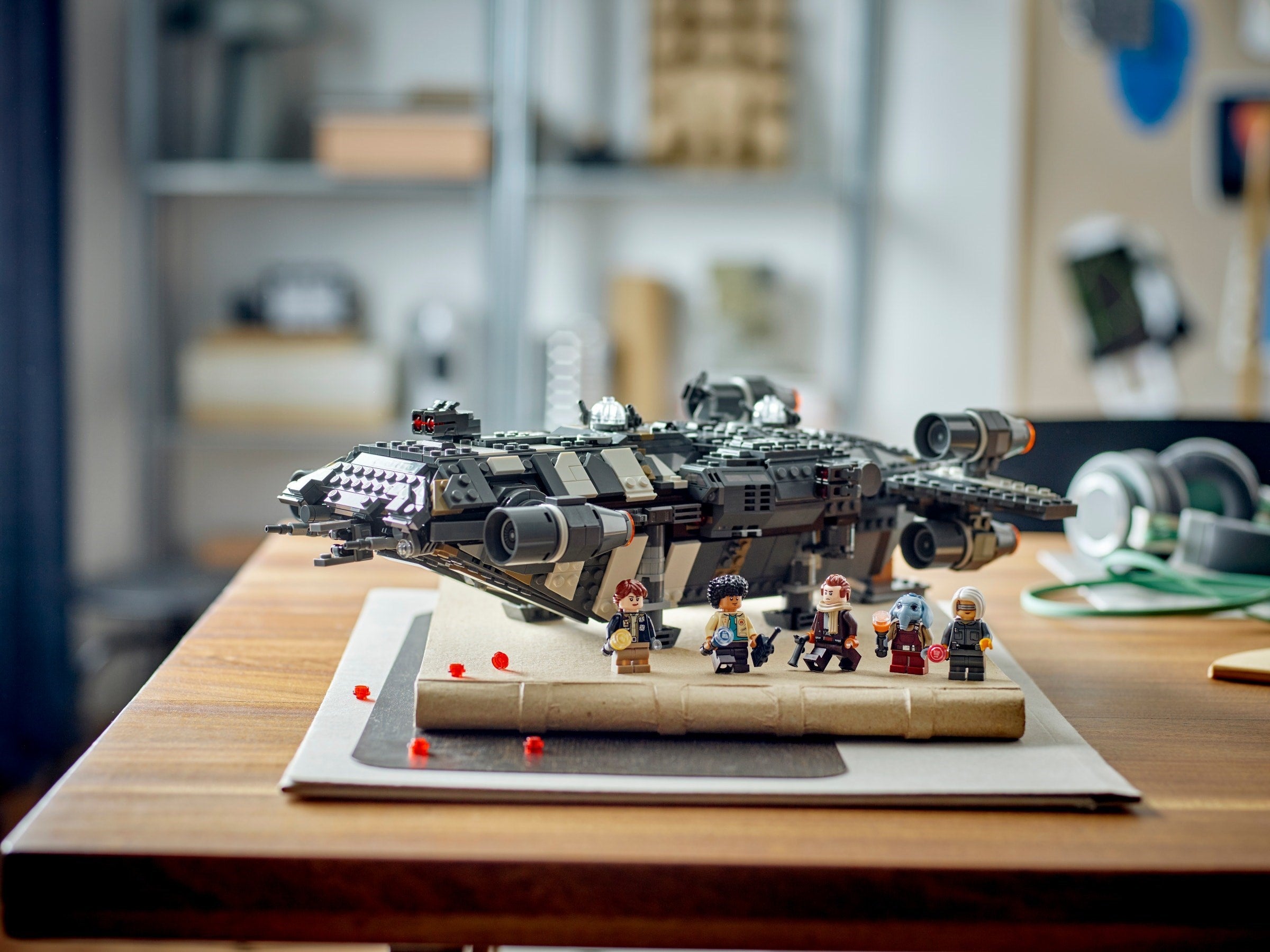 The Onyx Cinder 75374 | Star Wars | LEGO – image 6