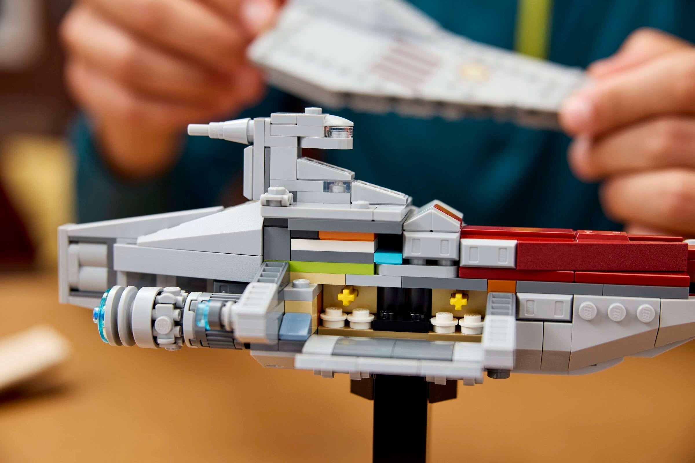 Acclamator-class Assault Ship 75404 | Star Wars | LEGO – image 7