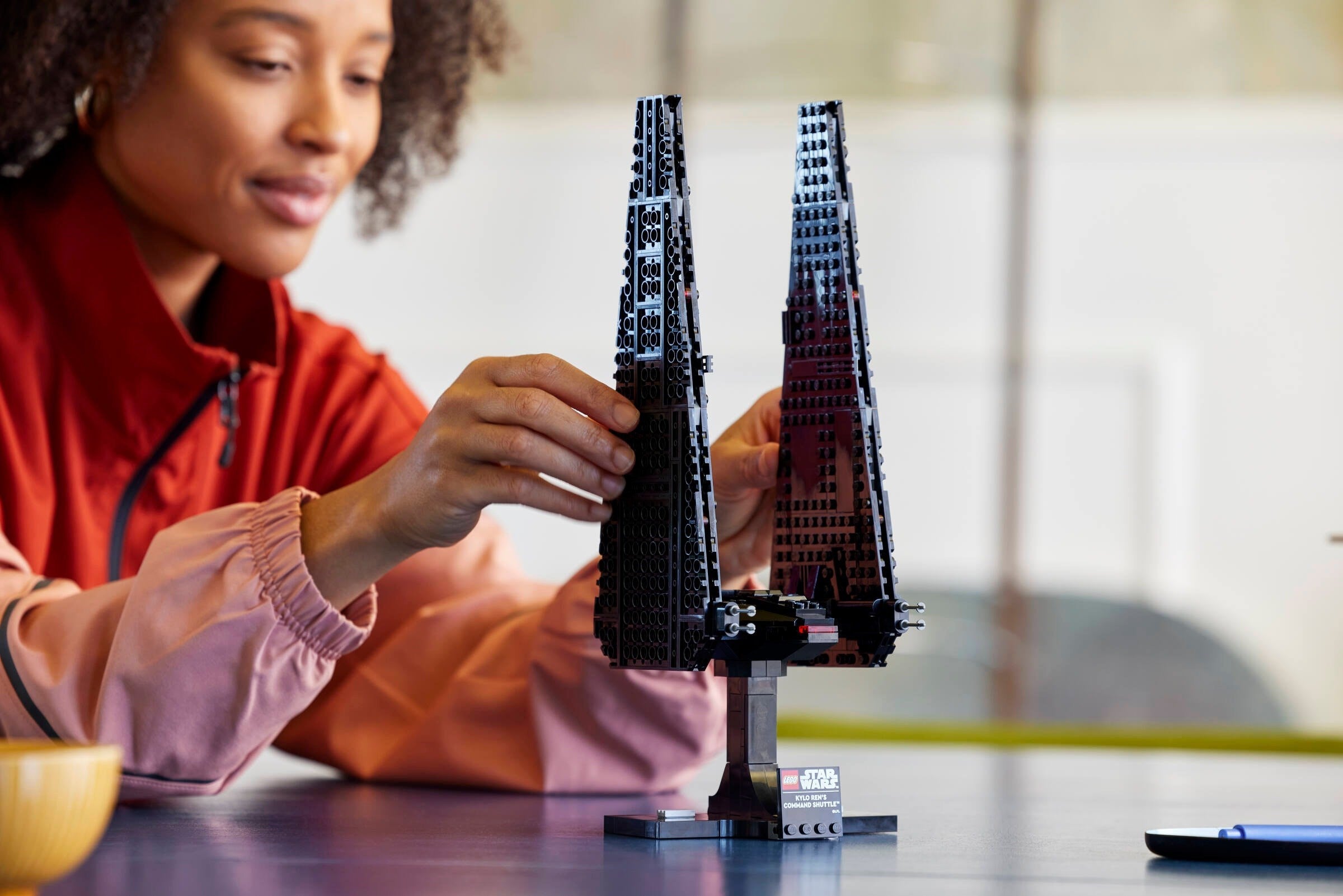 Kylo Ren's Command Shuttle 75406 | Star Wars | LEGO – image 5