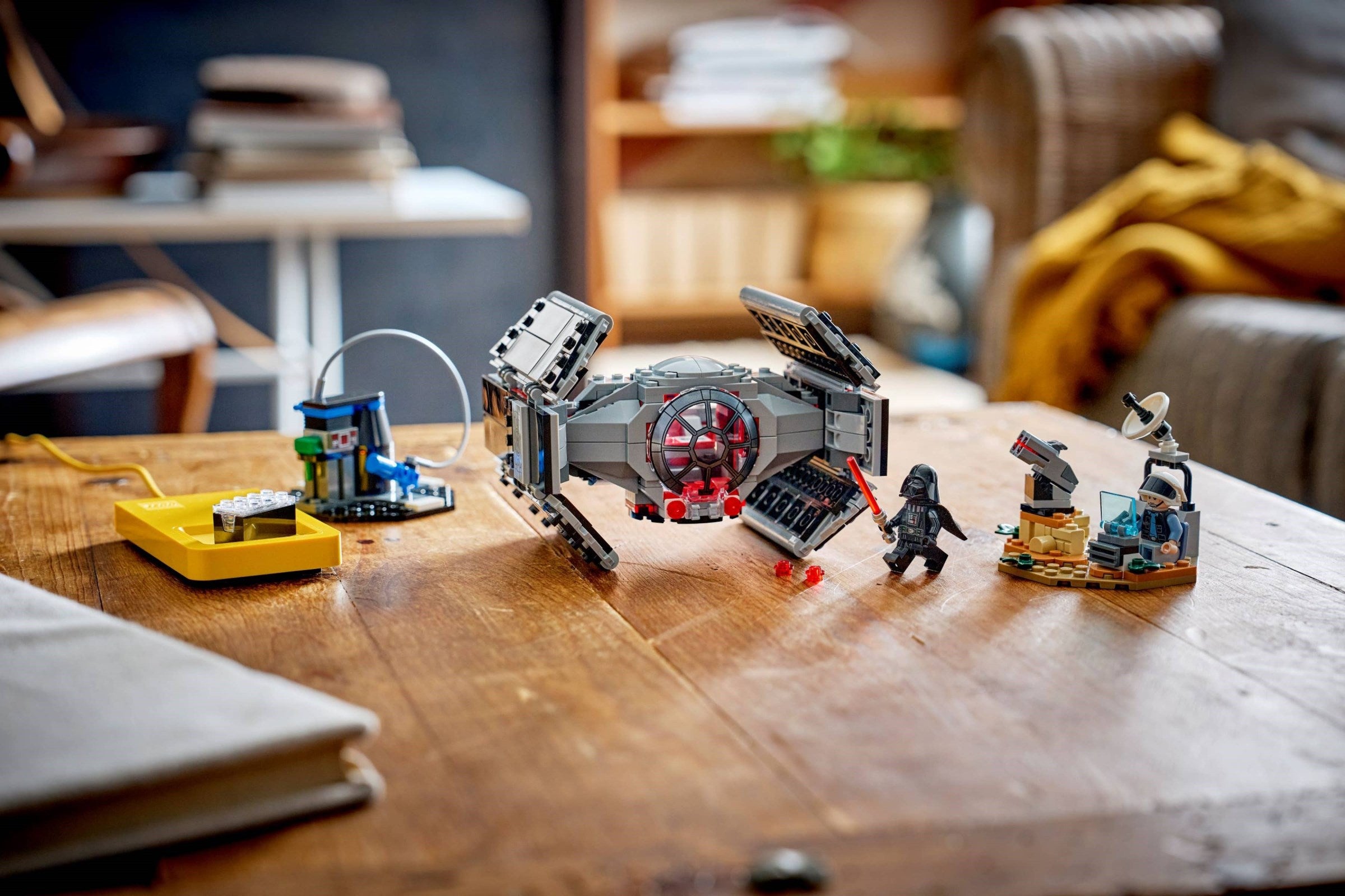 Darth Vader's TIE Fighter 75421 | Star Wars | LEGO (image 9)