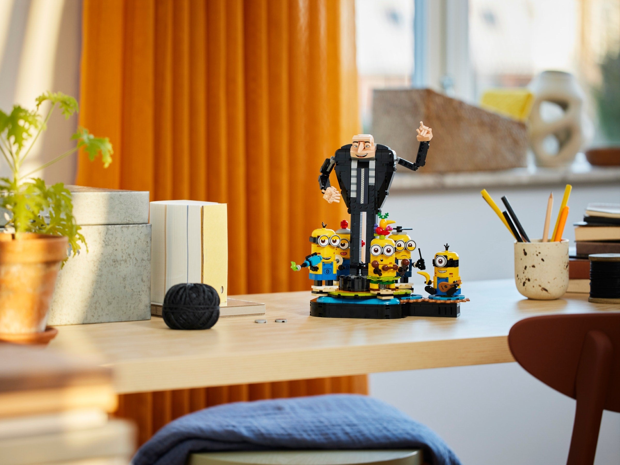 Brick-Built Gru and Minions  75582 | Despicable Me | LEGO – image 7
