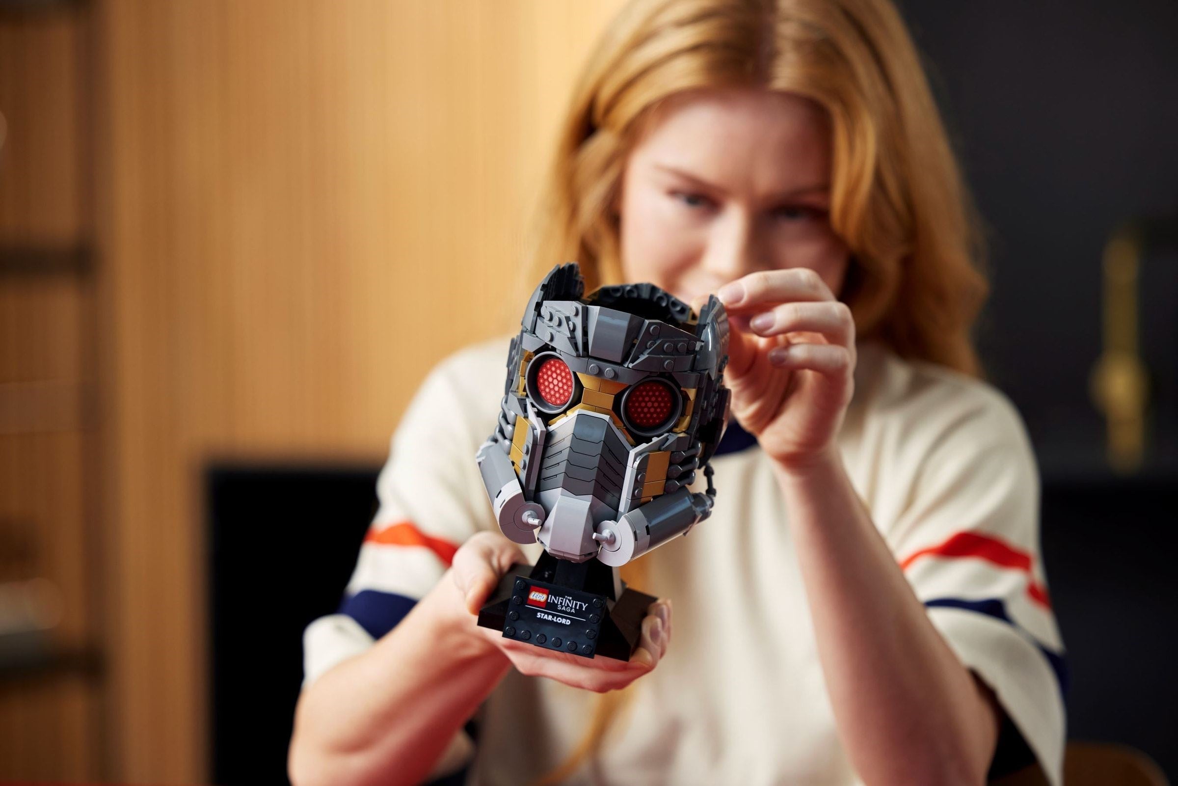Star-Lord's Helmet 76251 | Marvel Super Heroes | LEGO – image 6