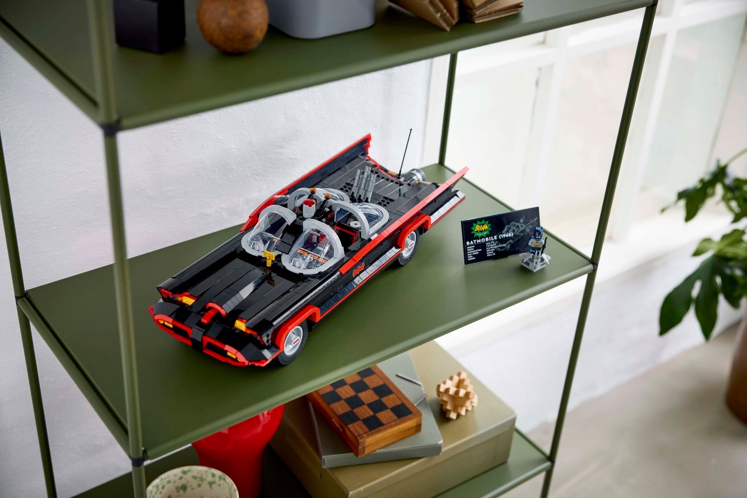 Batman: The Classic TV Series Batmobile 76328 | DC Comics Super Heroes | LEGO – image 5