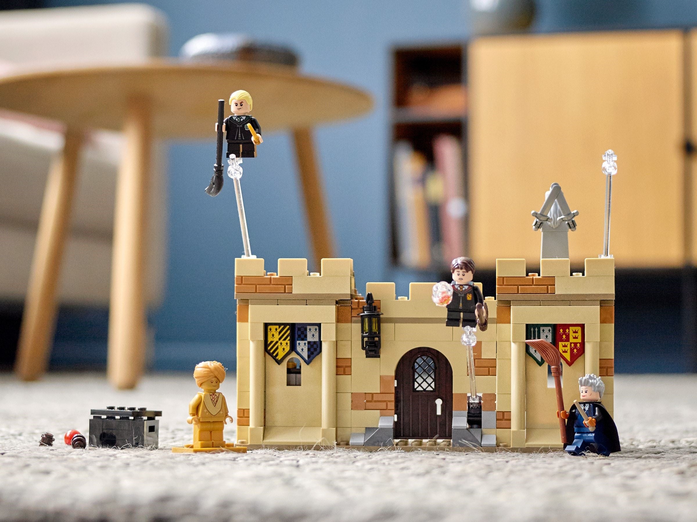Hogwarts: First Flying Lesson 76395 | Harry Potter | LEGO – image 7