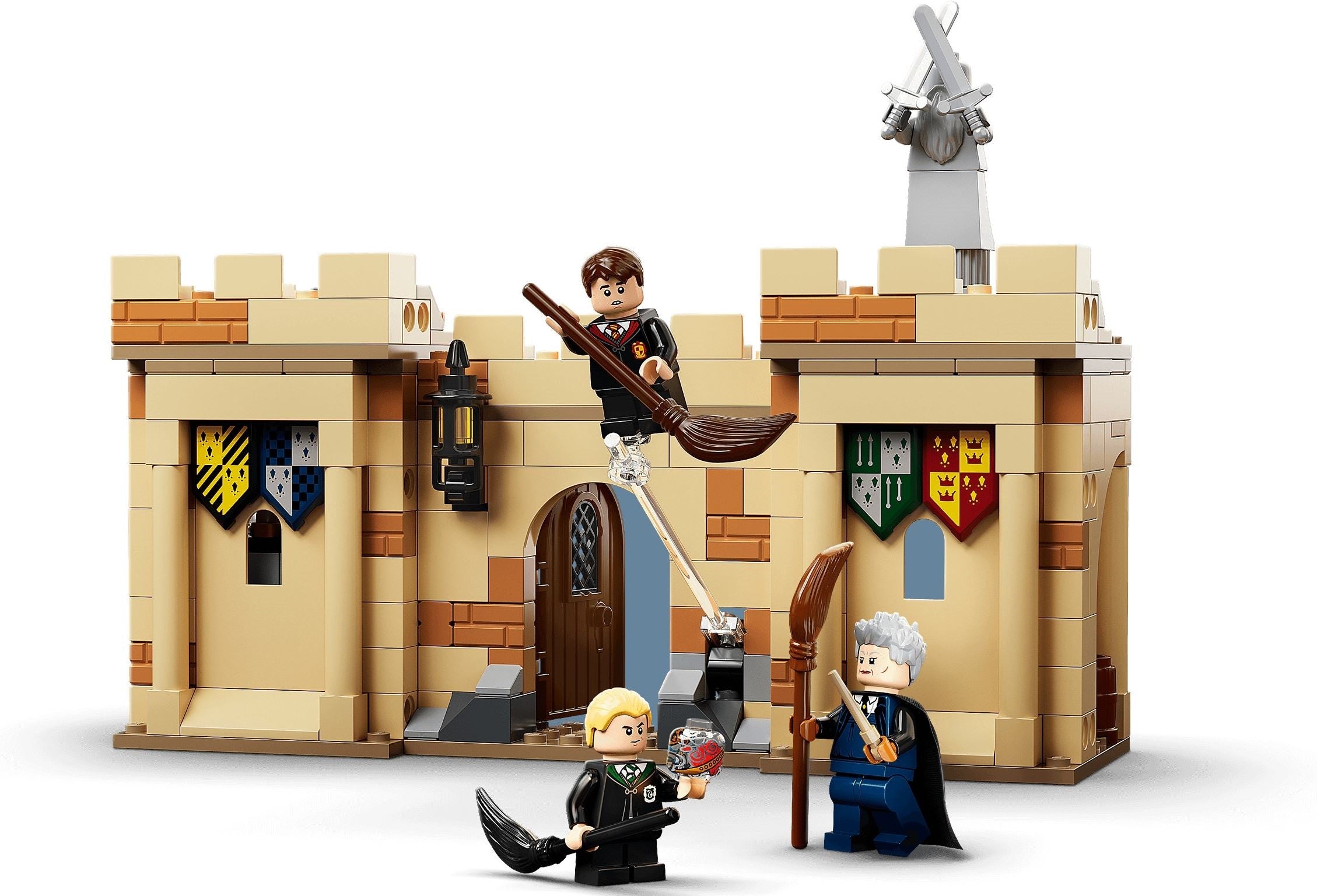 Hogwarts: First Flying Lesson 76395 | Harry Potter | LEGO – image 8
