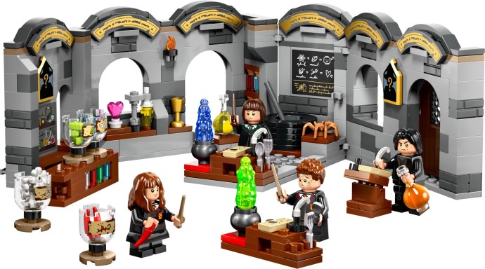 Hogwarts Castle: Potions Class 76431 | Harry Potter | LEGO