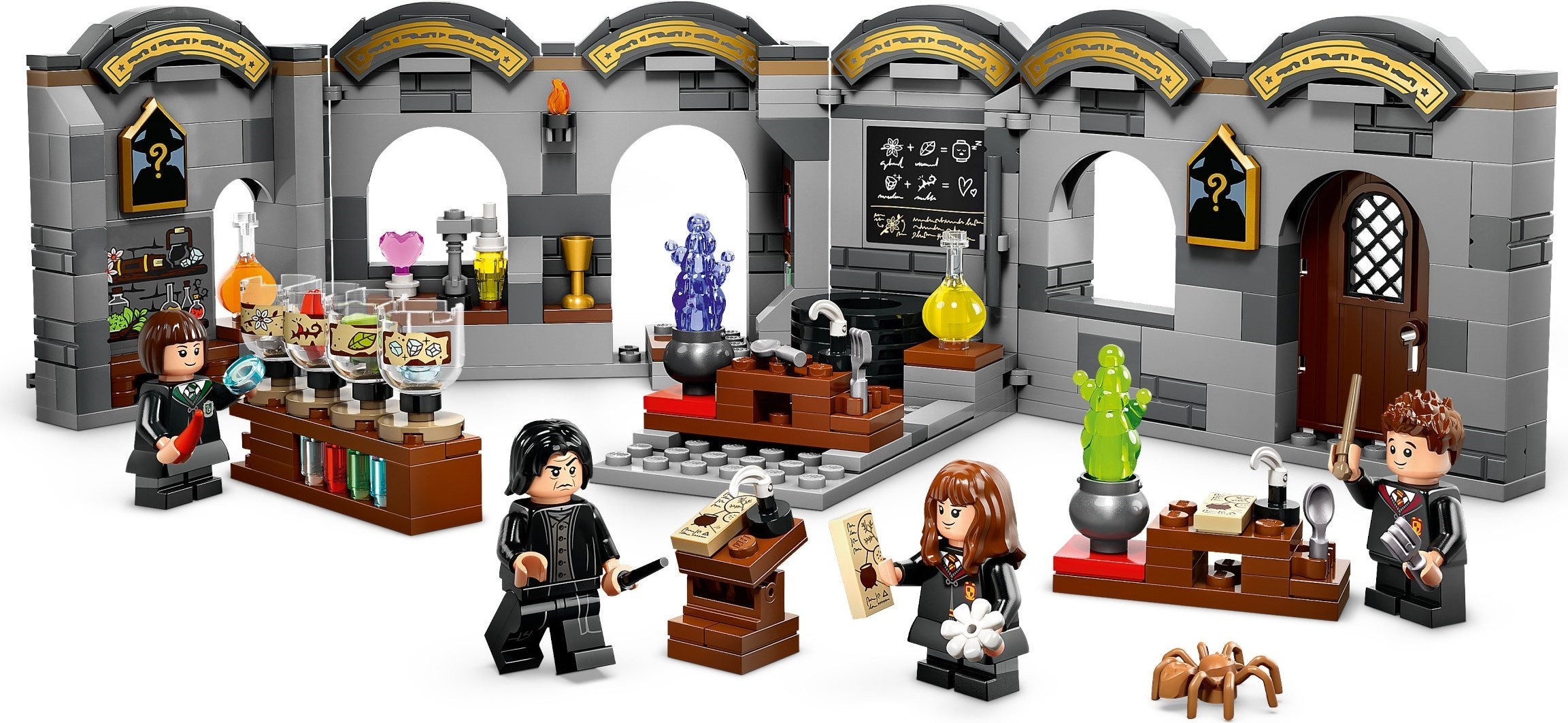 Hogwarts Castle: Potions Class 76431 | Harry Potter | LEGO – image 2