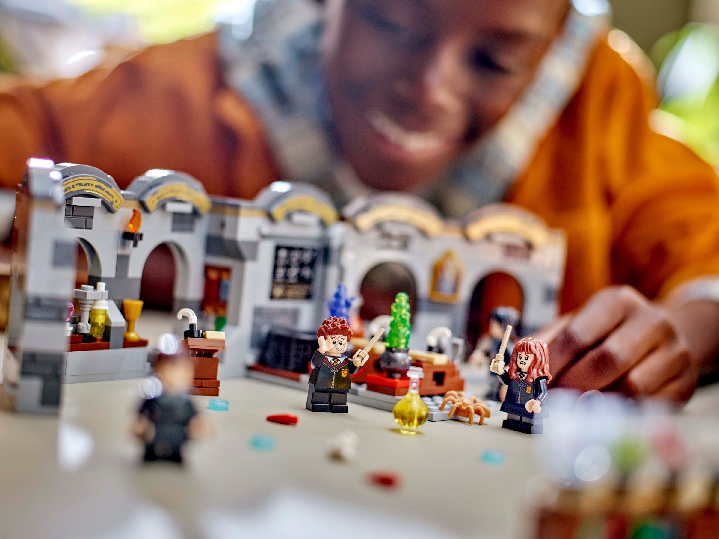 Hogwarts Castle: Potions Class 76431 | Harry Potter | LEGO – image 9