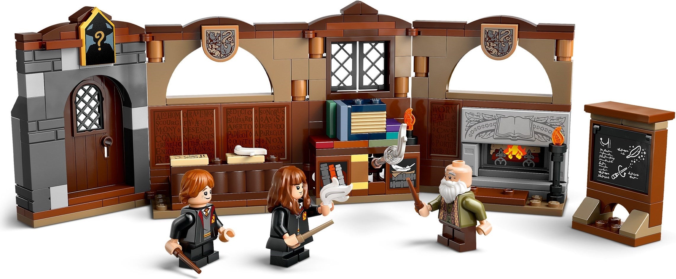 Hogwarts Castle: Charms Class 76442 | Harry Potter | LEGO – image 10