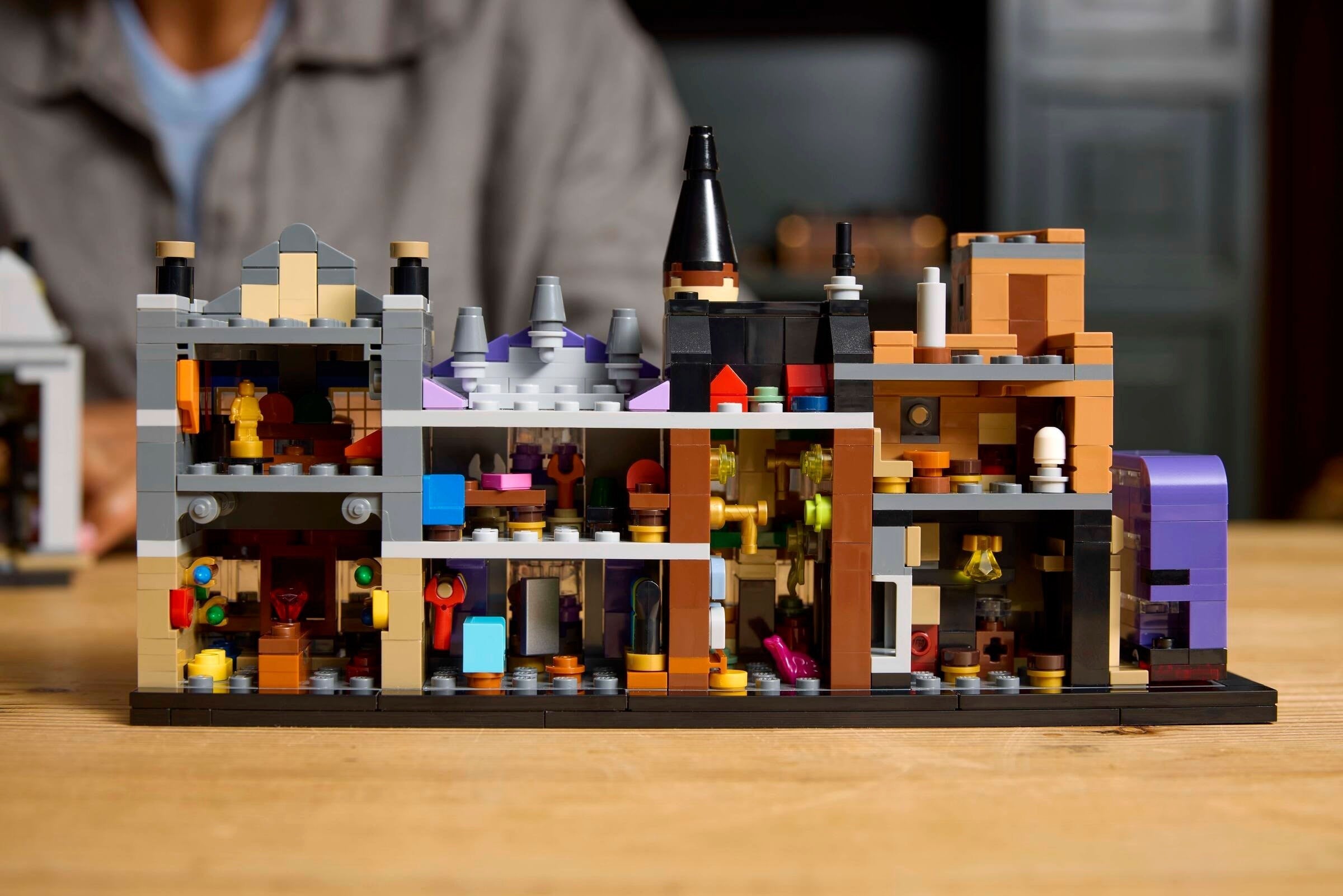 Diagon Alley Wizarding Shops 76444 | Harry Potter | LEGO – image 6