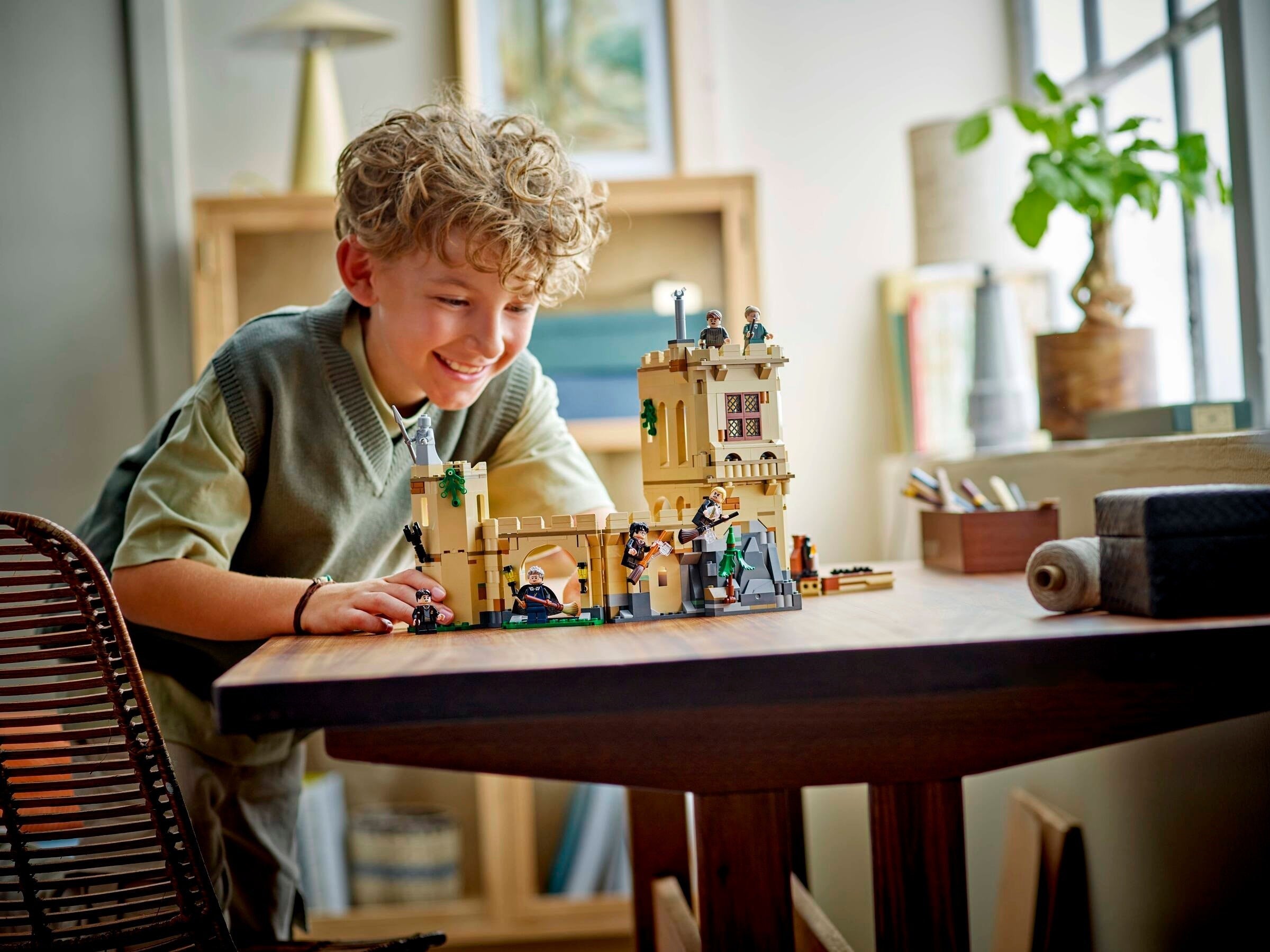 Hogwarts Castle: Flying Lessons 76447 | Harry Potter | LEGO – image 5
