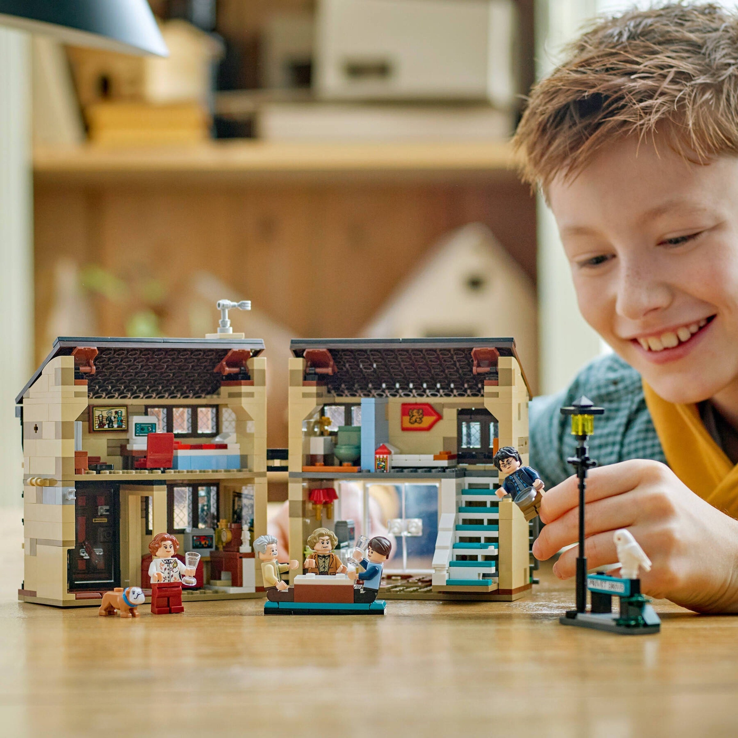 Privet Drive: Aunt Marge's Visit 76451 | Harry Potter | LEGO – image 10