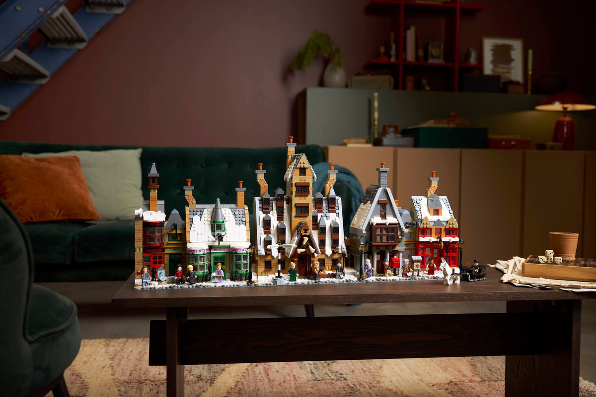 Hogsmeade Village - Collectors' Edition 76457 | Harry Potter | LEGO (image 9)