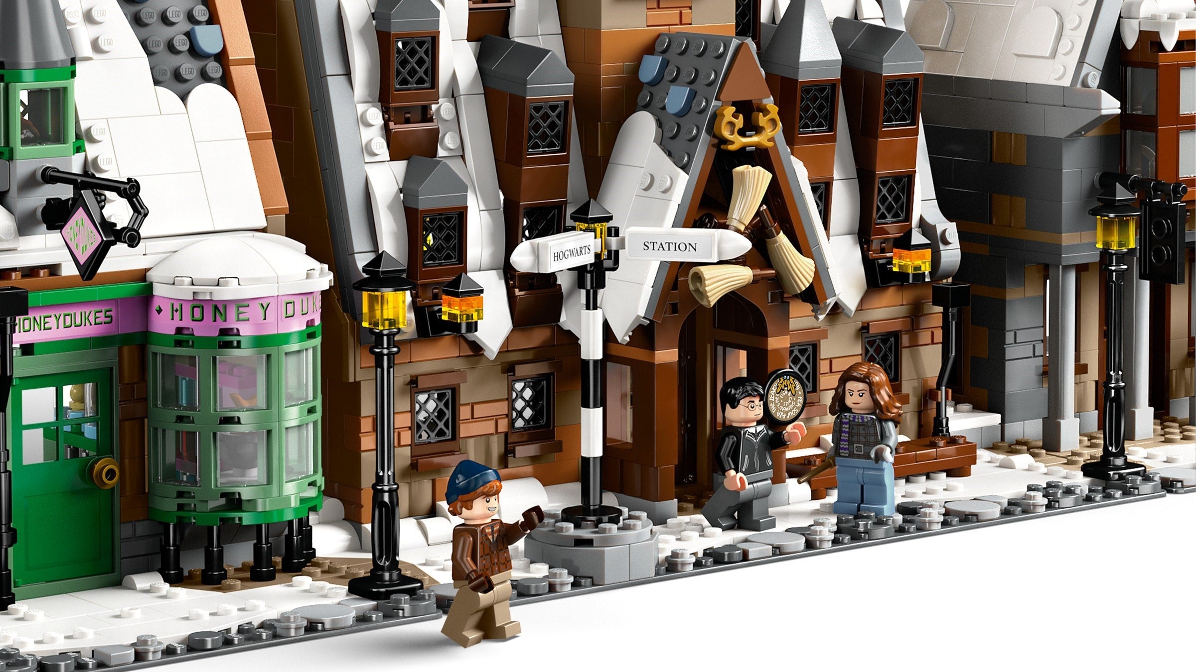 Hogsmeade Village - Collectors' Edition 76457 | Harry Potter | LEGO (image 12)