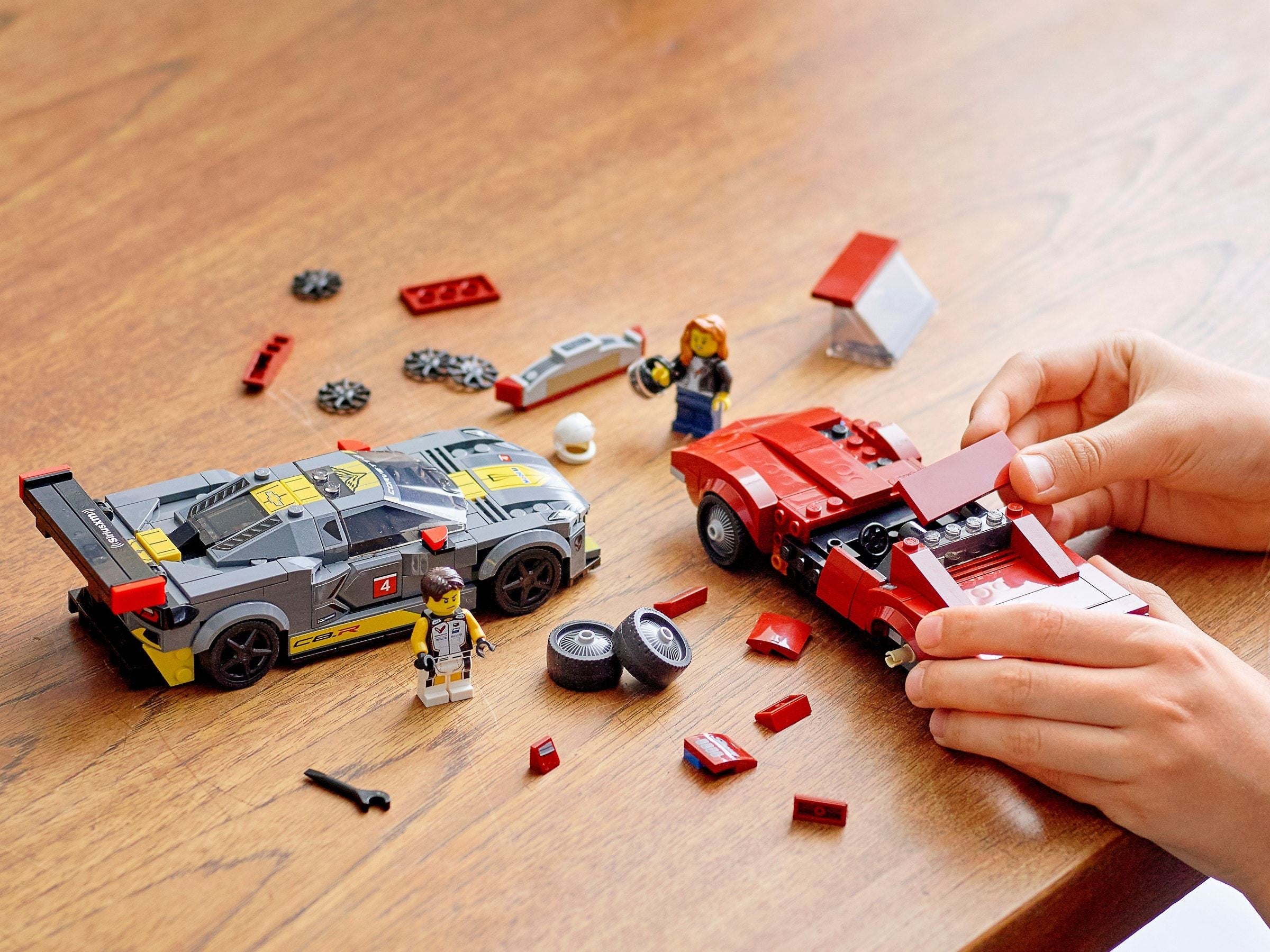 Chevrolet Corvette C8.R Race Car and 1968 Chevrolet Corvette 76903 | Speed Champions | LEGO – image 10