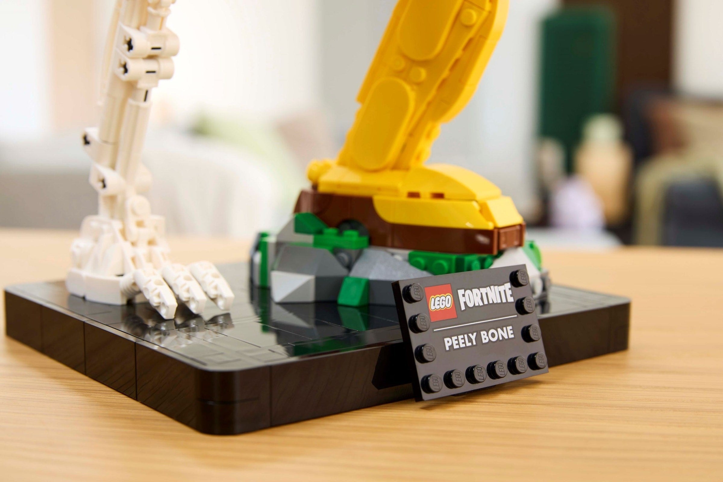 Peely Bone 77072 | Fortnite | LEGO – image 7