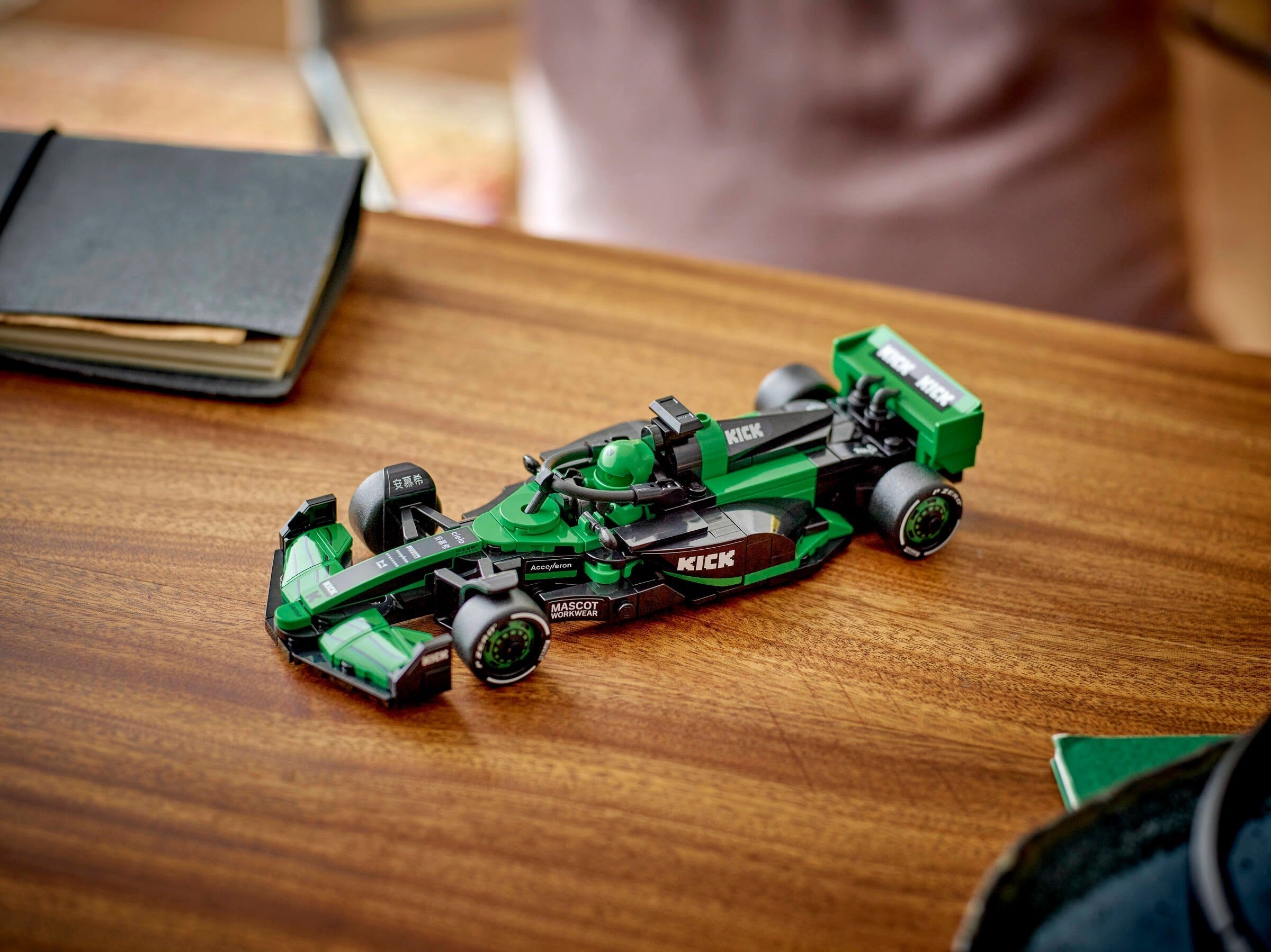 KICK Sauber F1 Team C44 77247 | Speed Champions | LEGO – image 6